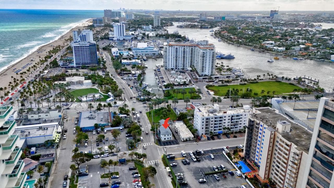Studio Right off Las Olas - Steps to FTL Beach 2C — 30