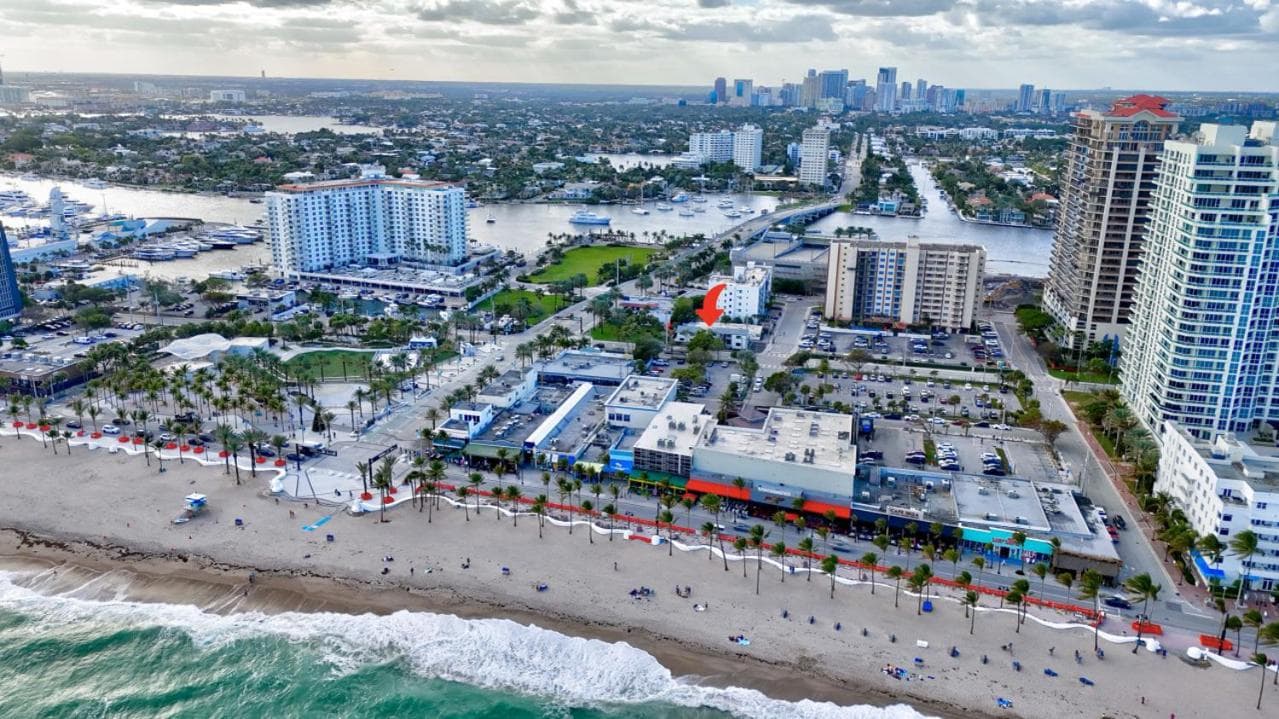 Studio Right off Las Olas - Steps to FTL Beach 1B — 23