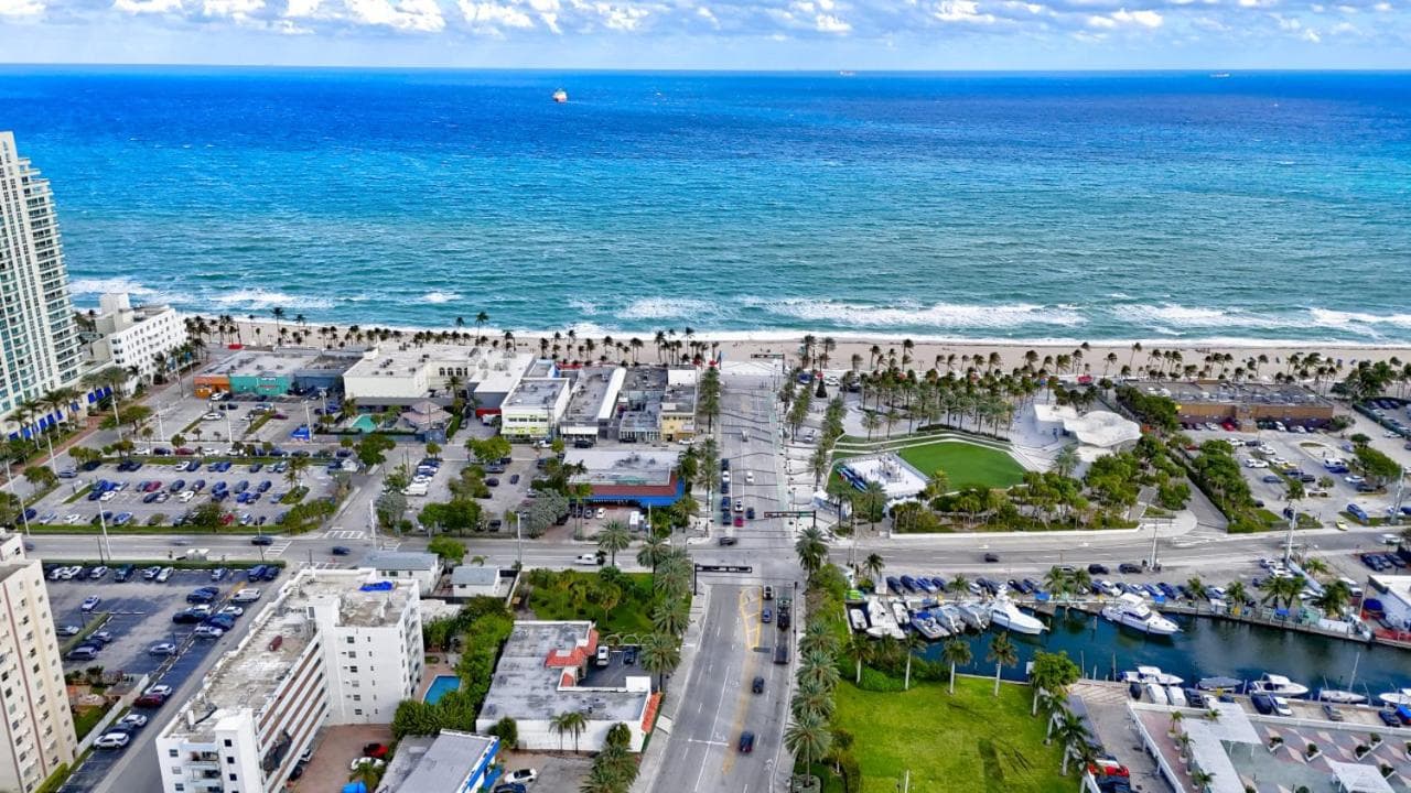 Studio Right off Las Olas - Steps to FTL Beach 2C — 13