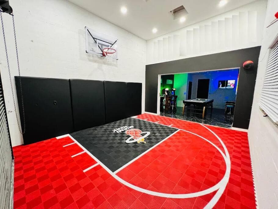 Indoor Basketball, Game Room, Heated Pool, Private — 14
