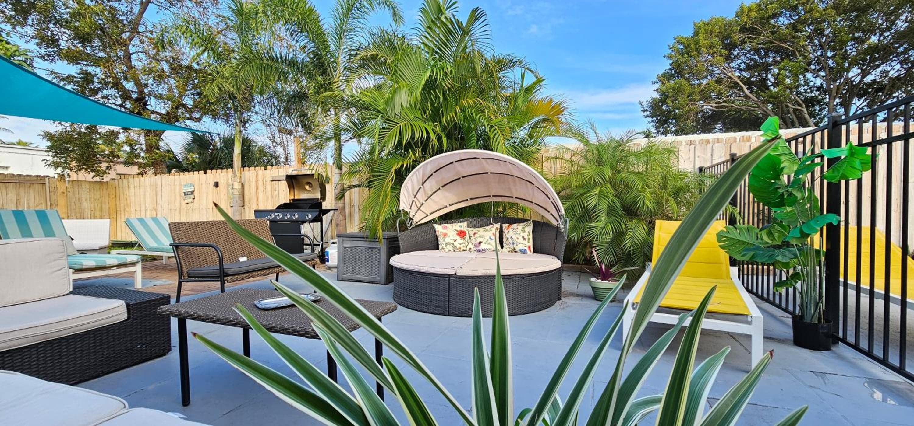 Equipped House W Pool & Patios, Near the Beaches, Prime Location- Ideal for Small Families, Coastal Haven — 20