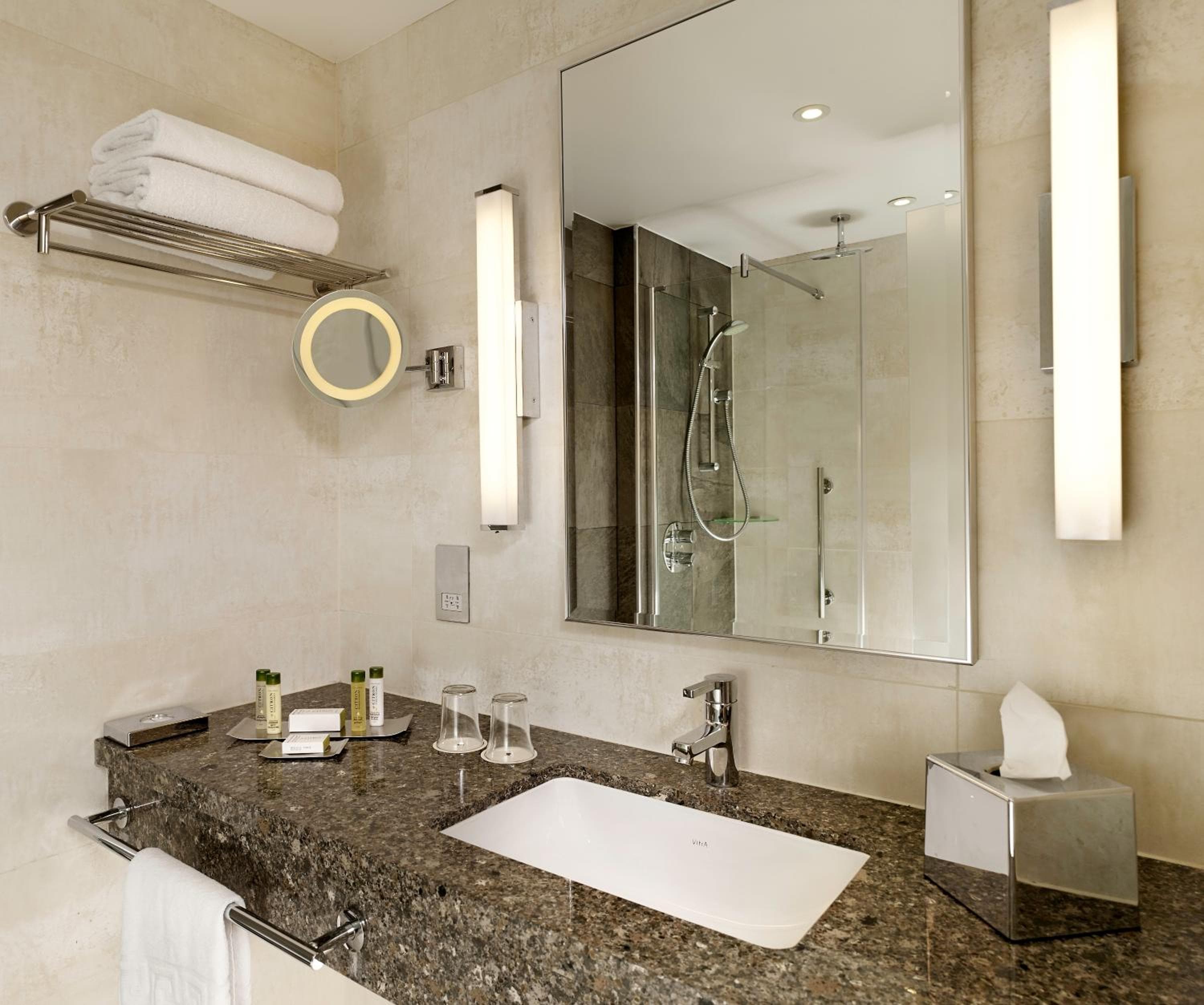 DoubleTree by Hilton London Victoria — 11