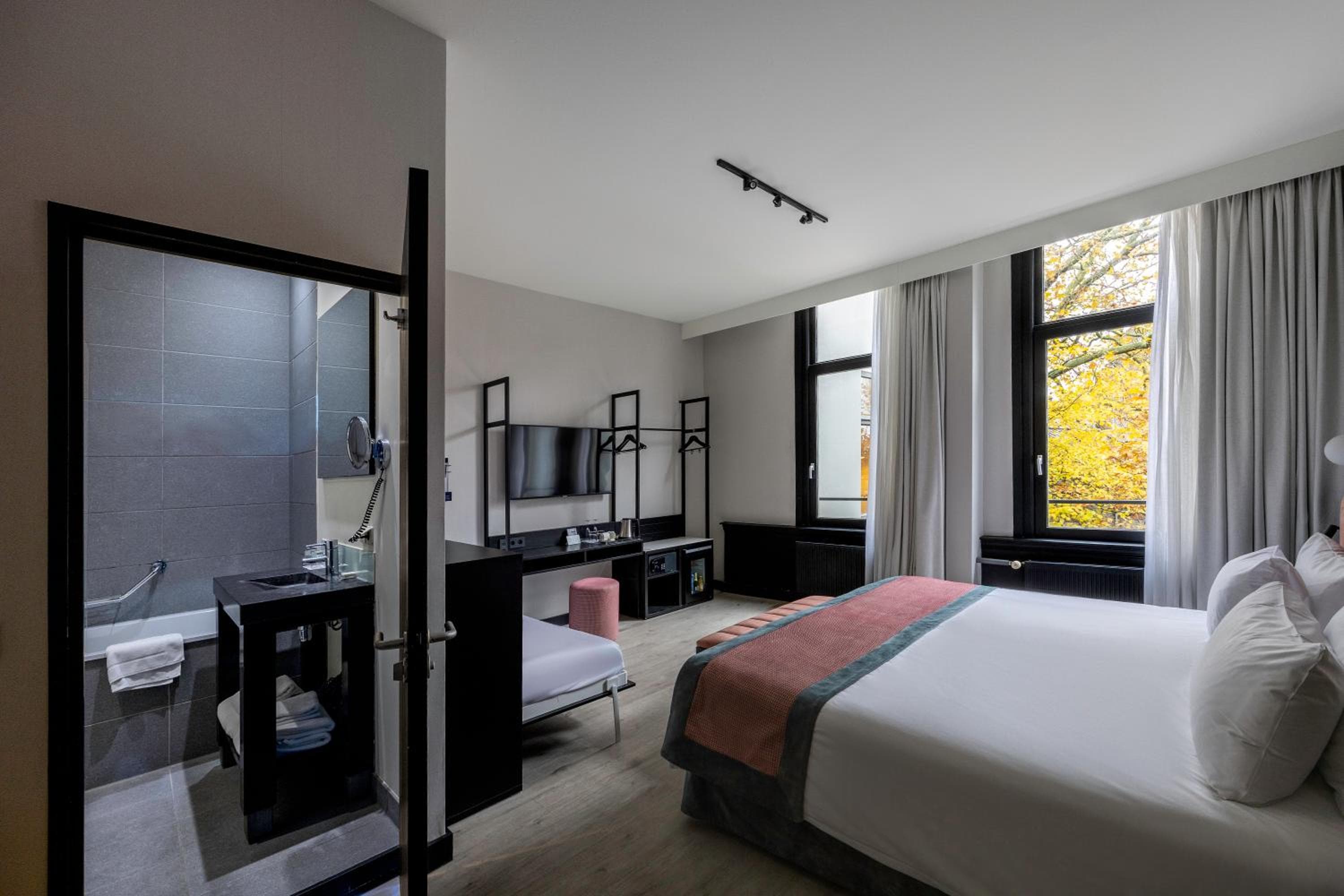 Catalonia Vondel Amsterdam — 28
