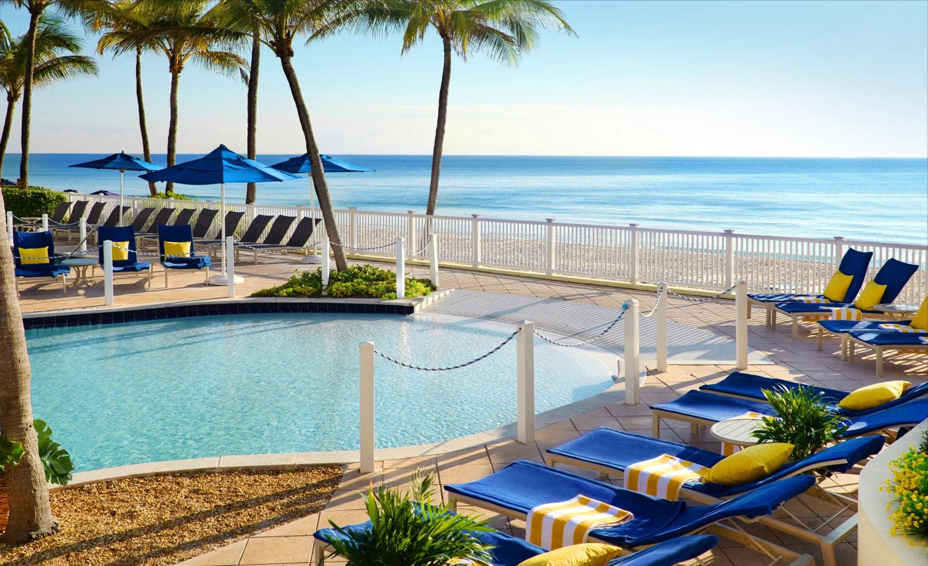 Pelican Grand Beach Resort, un complejo de casa noble — 9