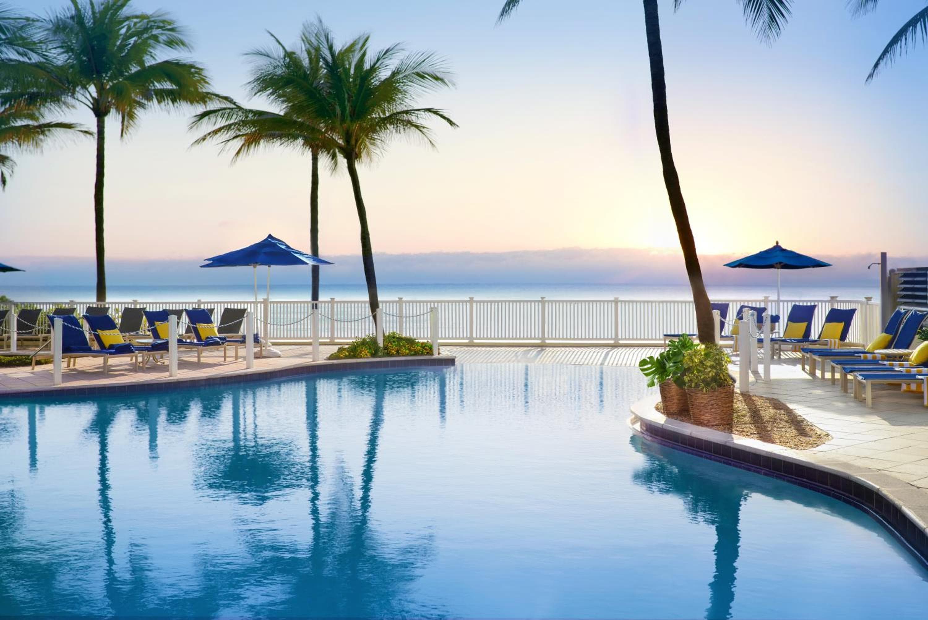 Pelican Grand Beach Resort, un complejo de casa noble — 10