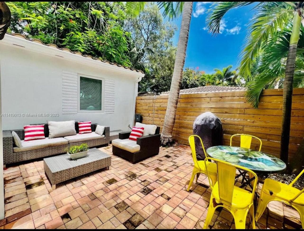 Private Fort Lauderdale cottage — 2