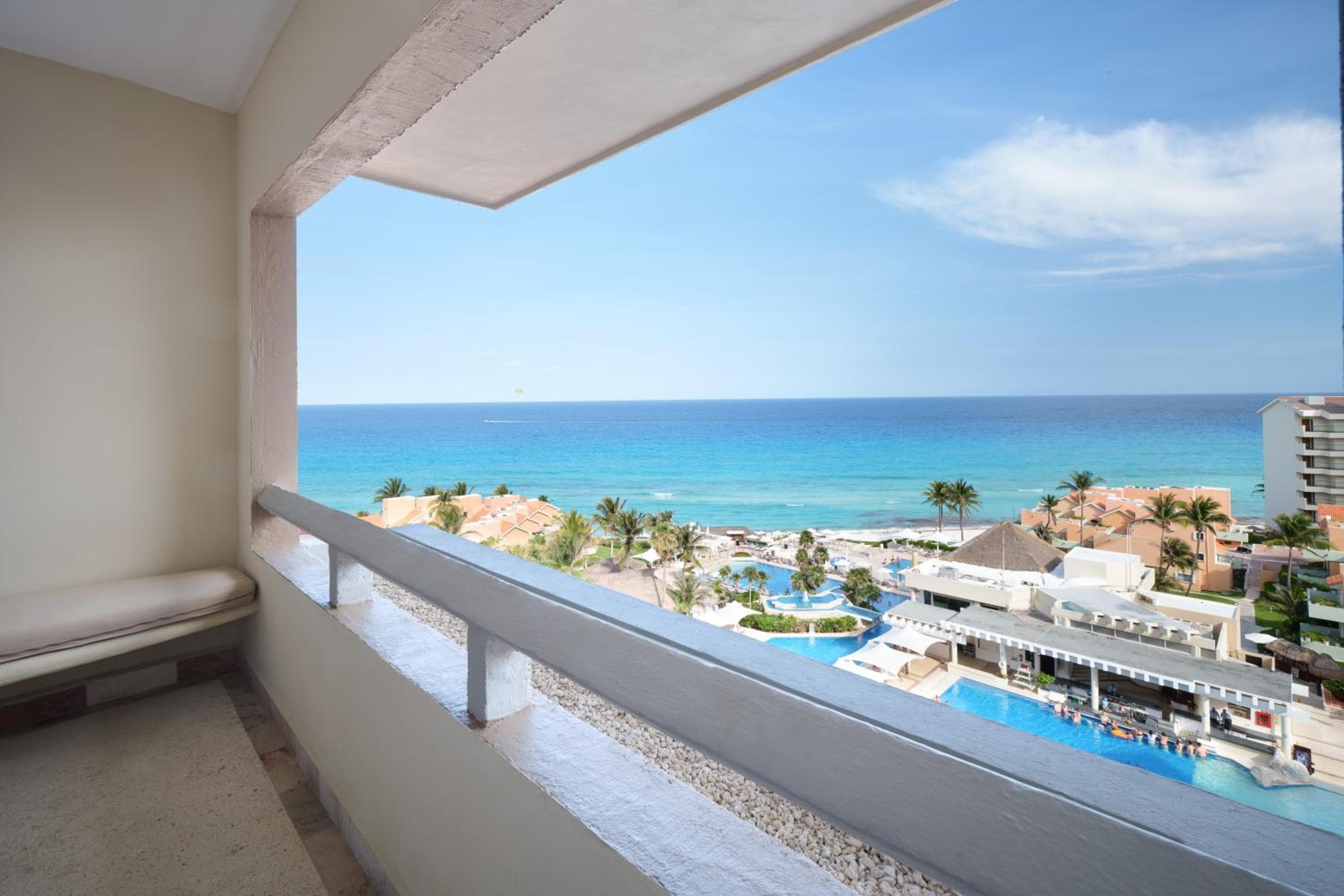 Wyndham Grand Cancun All Inclusive Resort & Villas — 11