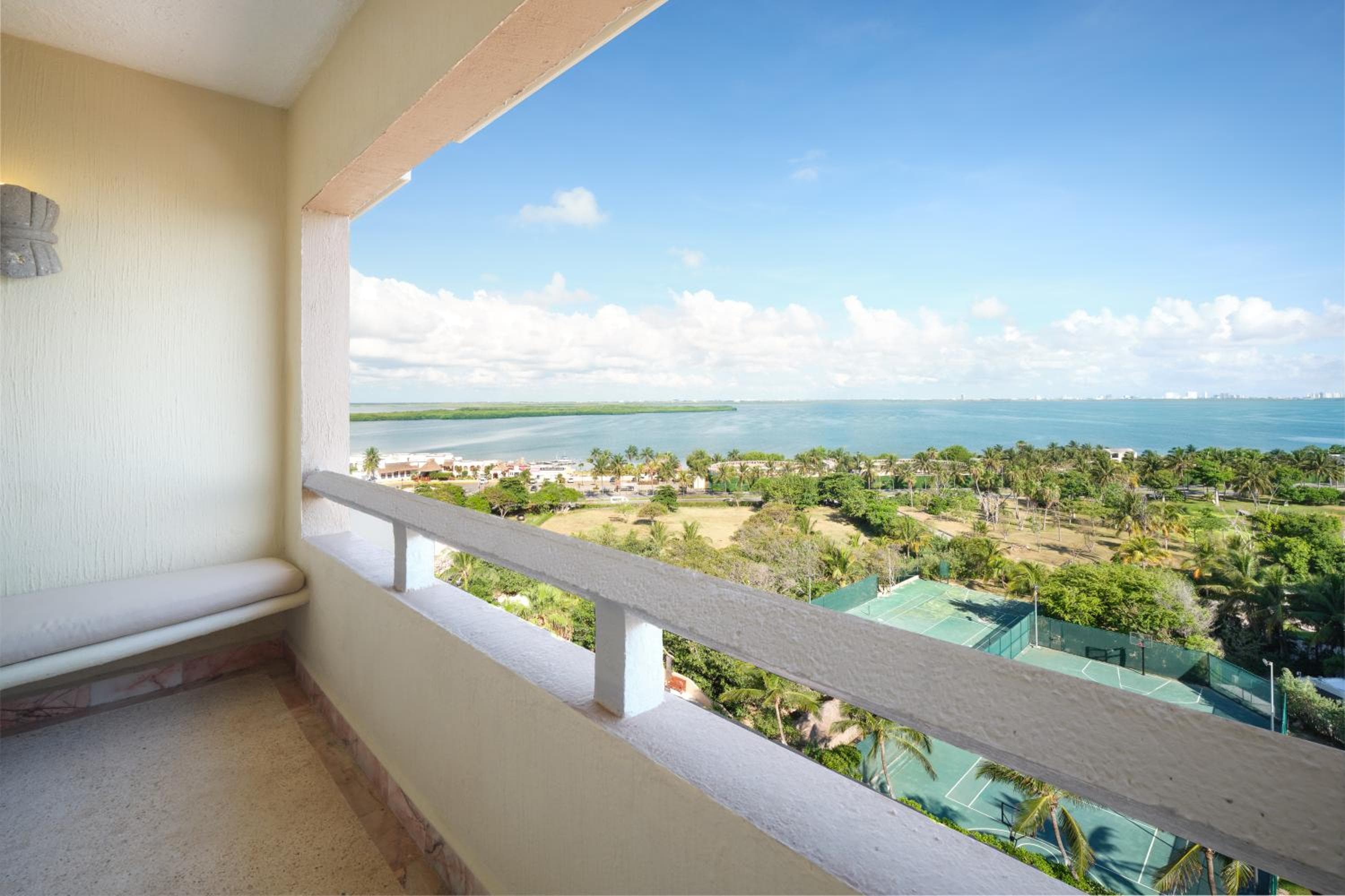 Wyndham Grand Cancun All Inclusive Resort & Villas — 22