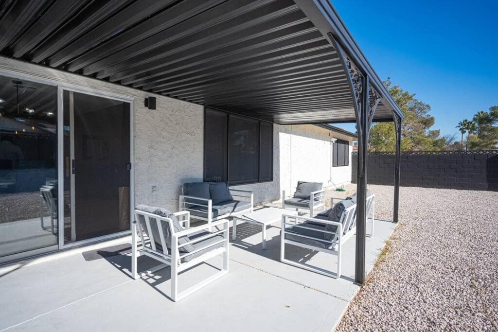 Luxury Retreat The Vegas Edition — 23
