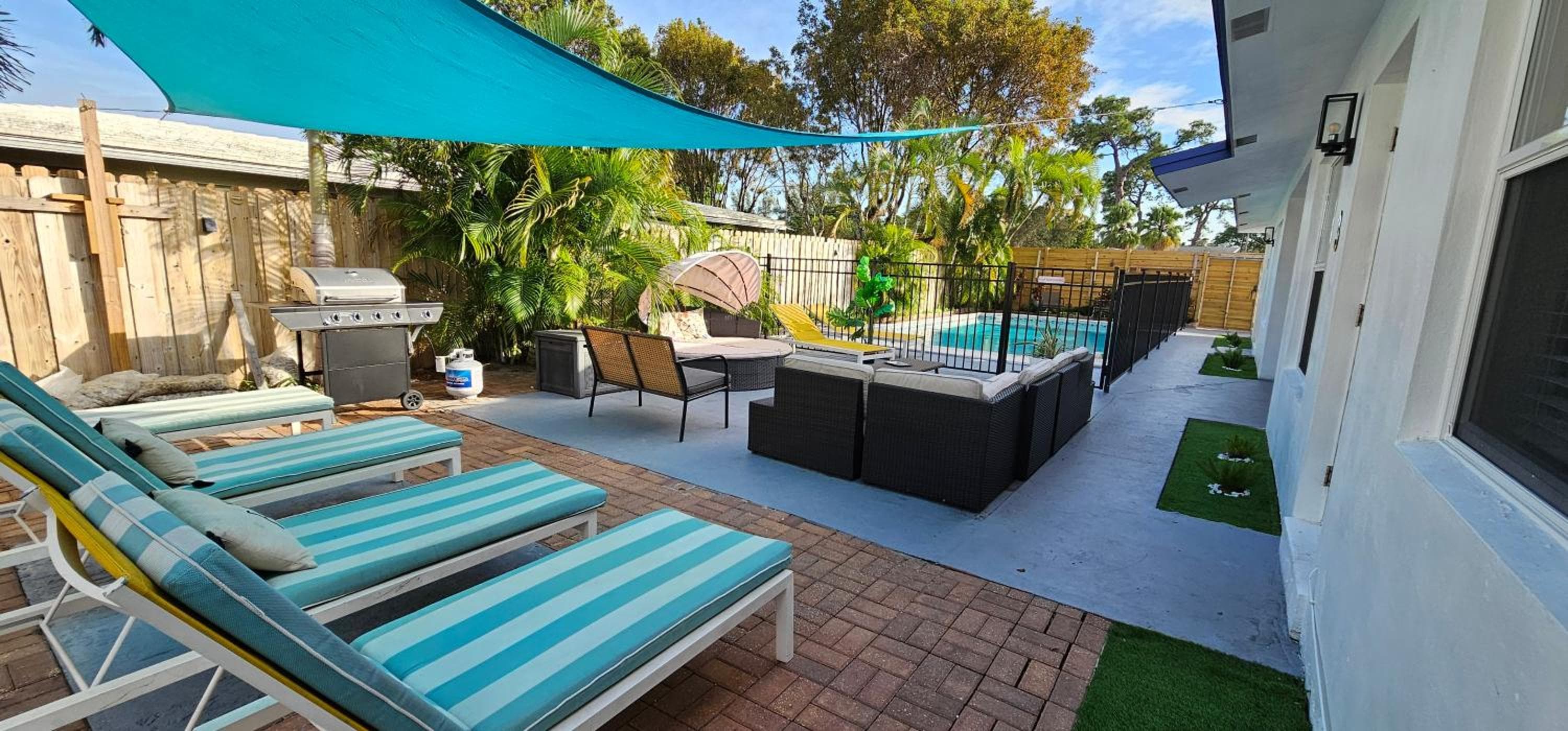 Equipped House W Pool & Patios, Near the Beaches, Prime Location- Ideal for Small Families, Coastal Haven — 8