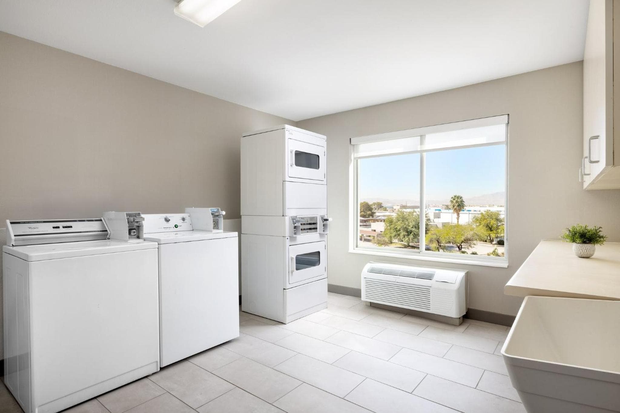 Holiday Inn Express Las Vegas Stadium Area, ein IHG Hotel — 18