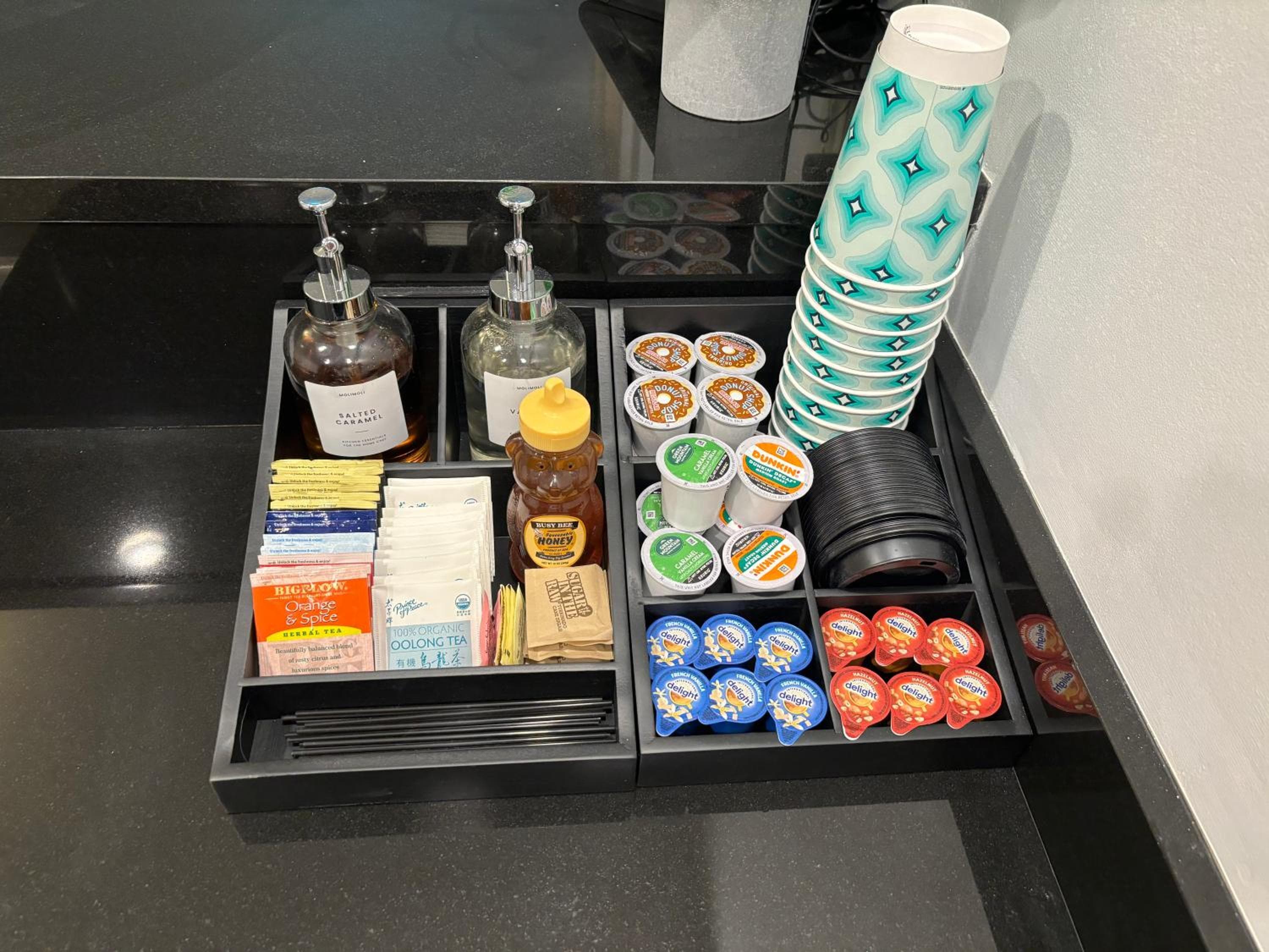 Panorama Vista Suite- 1br 2ba, Full Kitchen, Strip View, Balcony, Corner Unit — 13