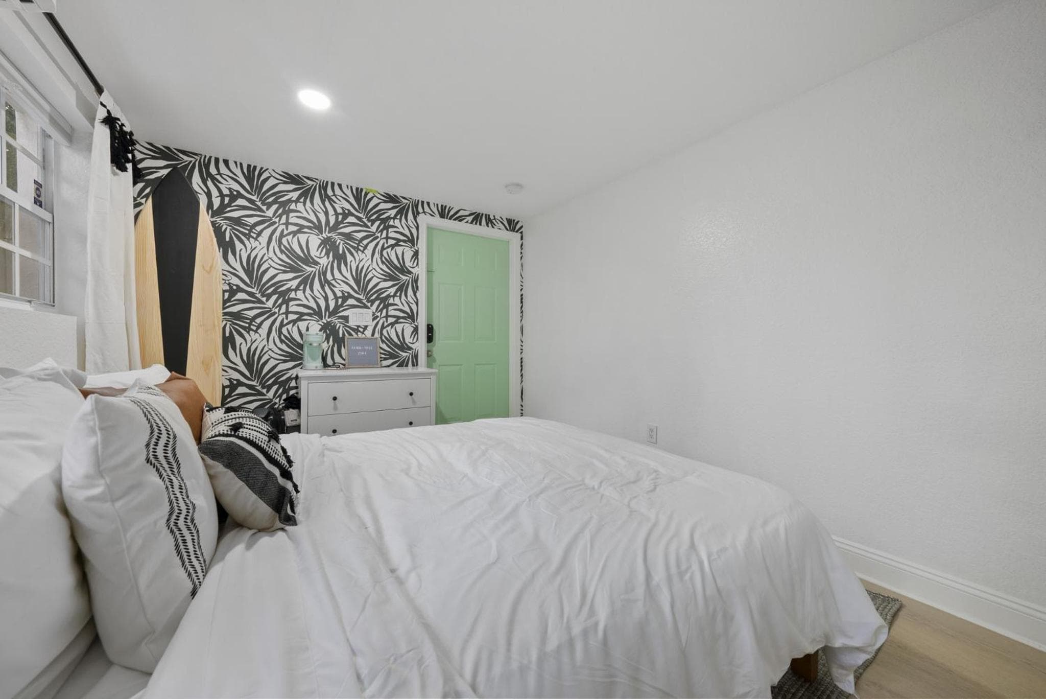 Las Olas Guest House — 8
