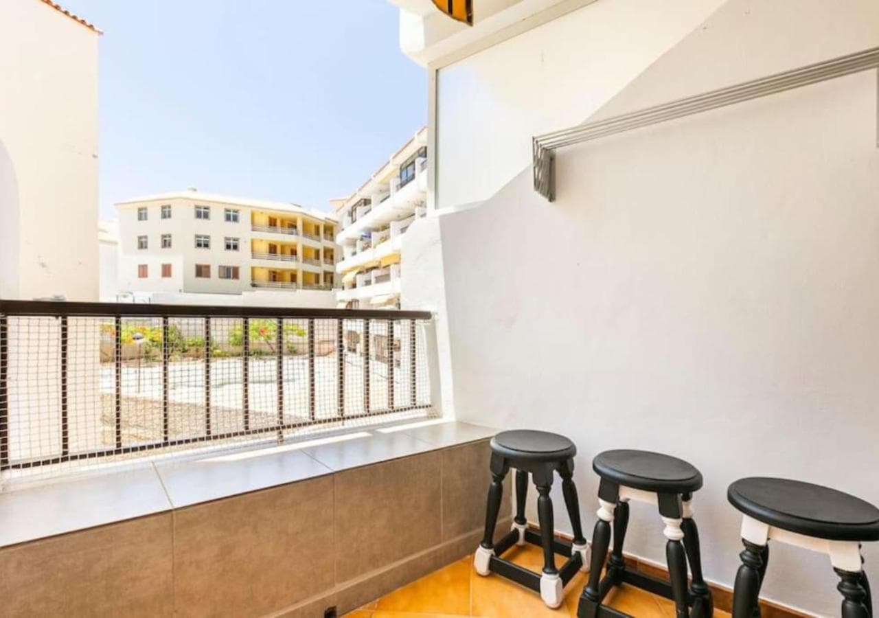 Cosy Apartment in Los Cristianos 5min to the ocean — 1