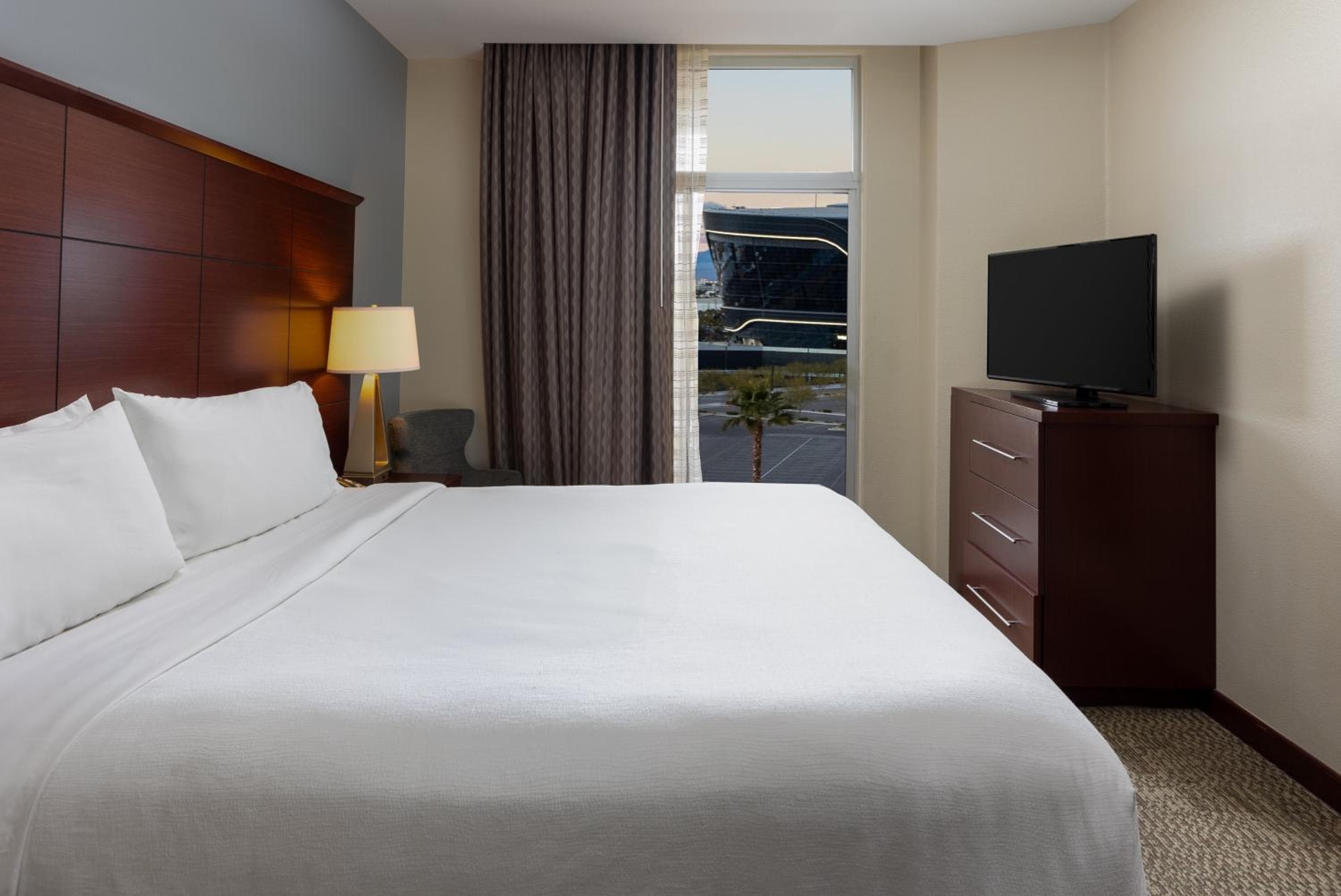 Staybridge Suites Las Vegas - Stadium District by IHG — 18