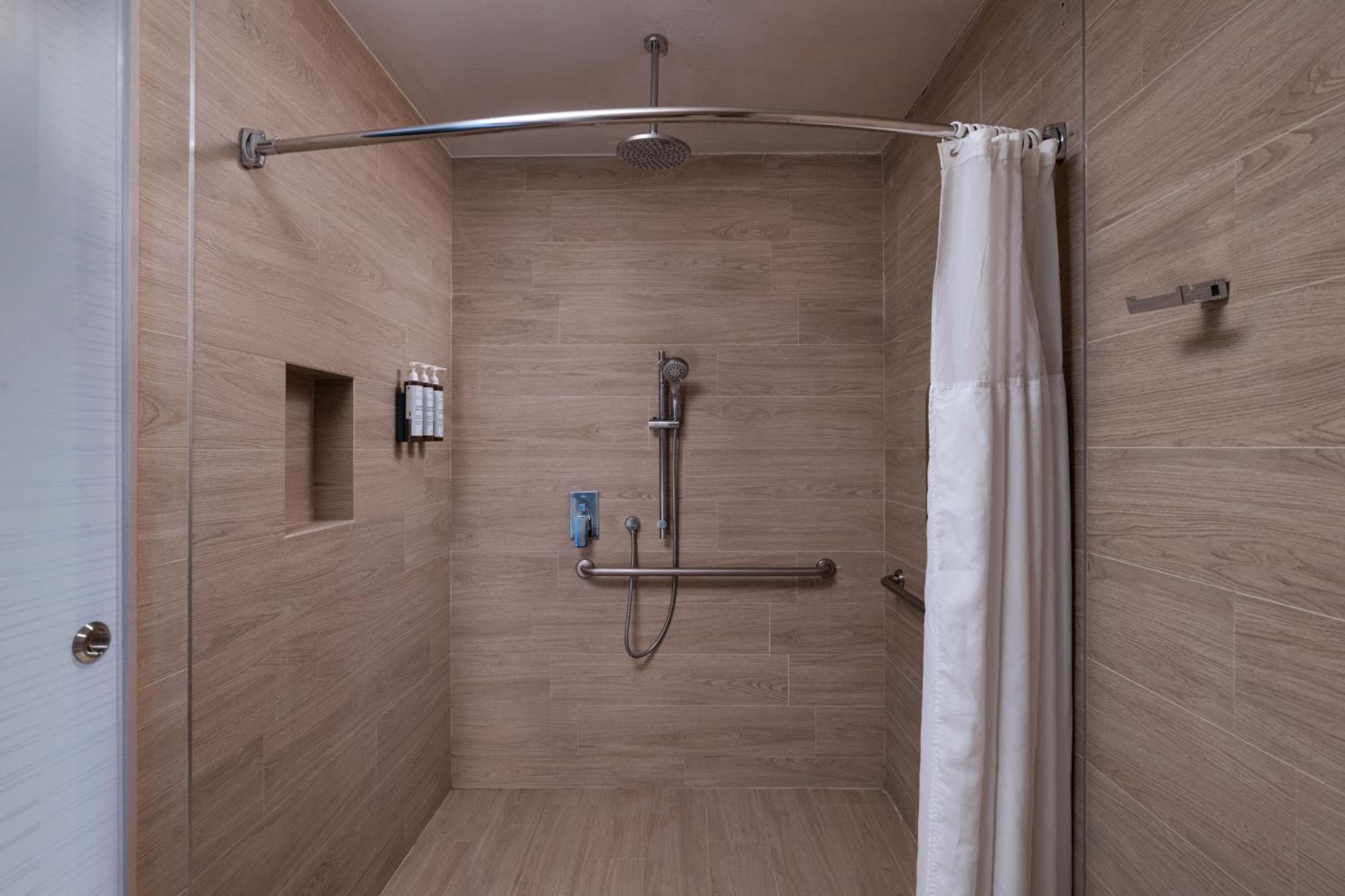 AC Hotel by Marriott Santa Fe — 24