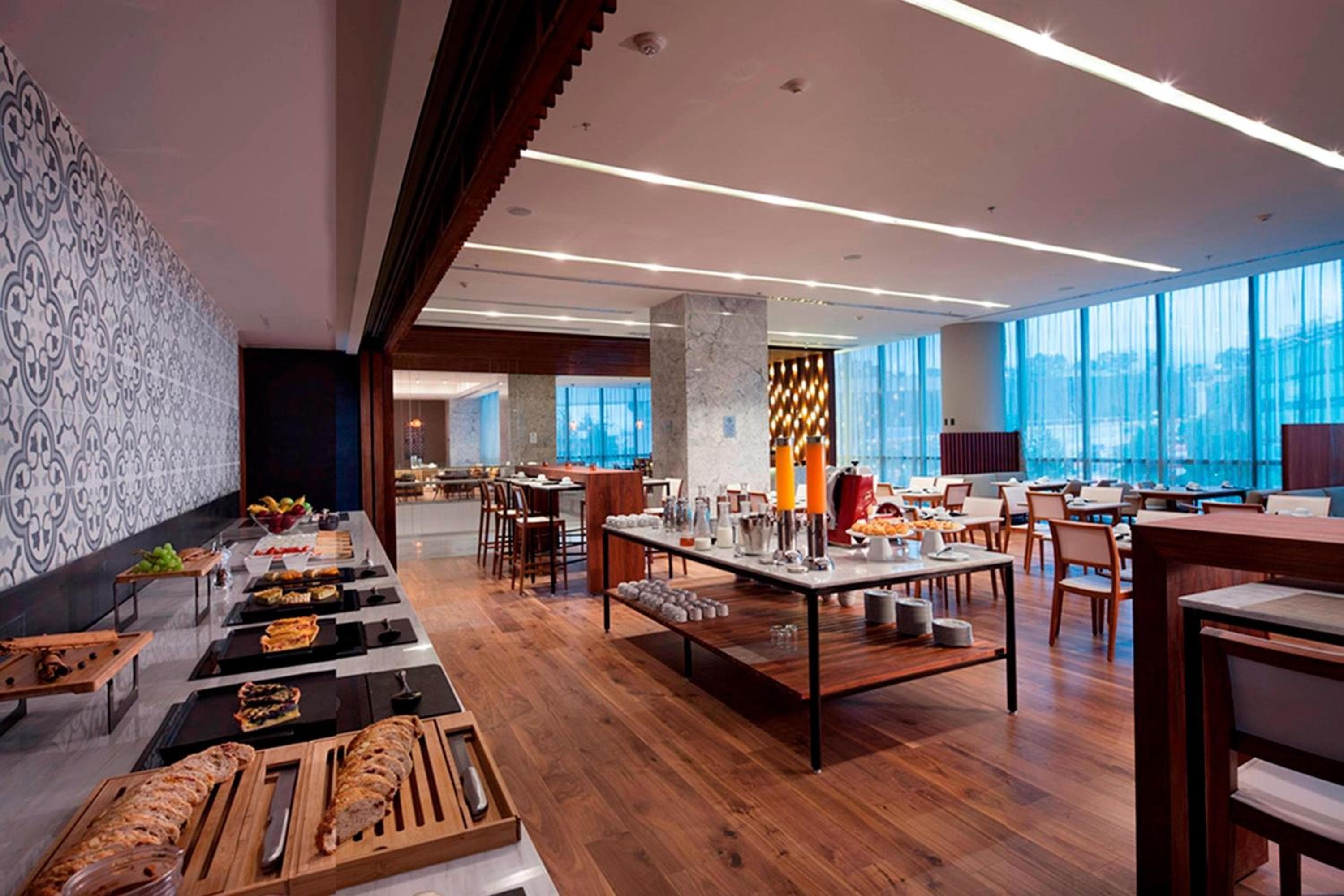 AC Hotel by Marriott Santa Fe — 7