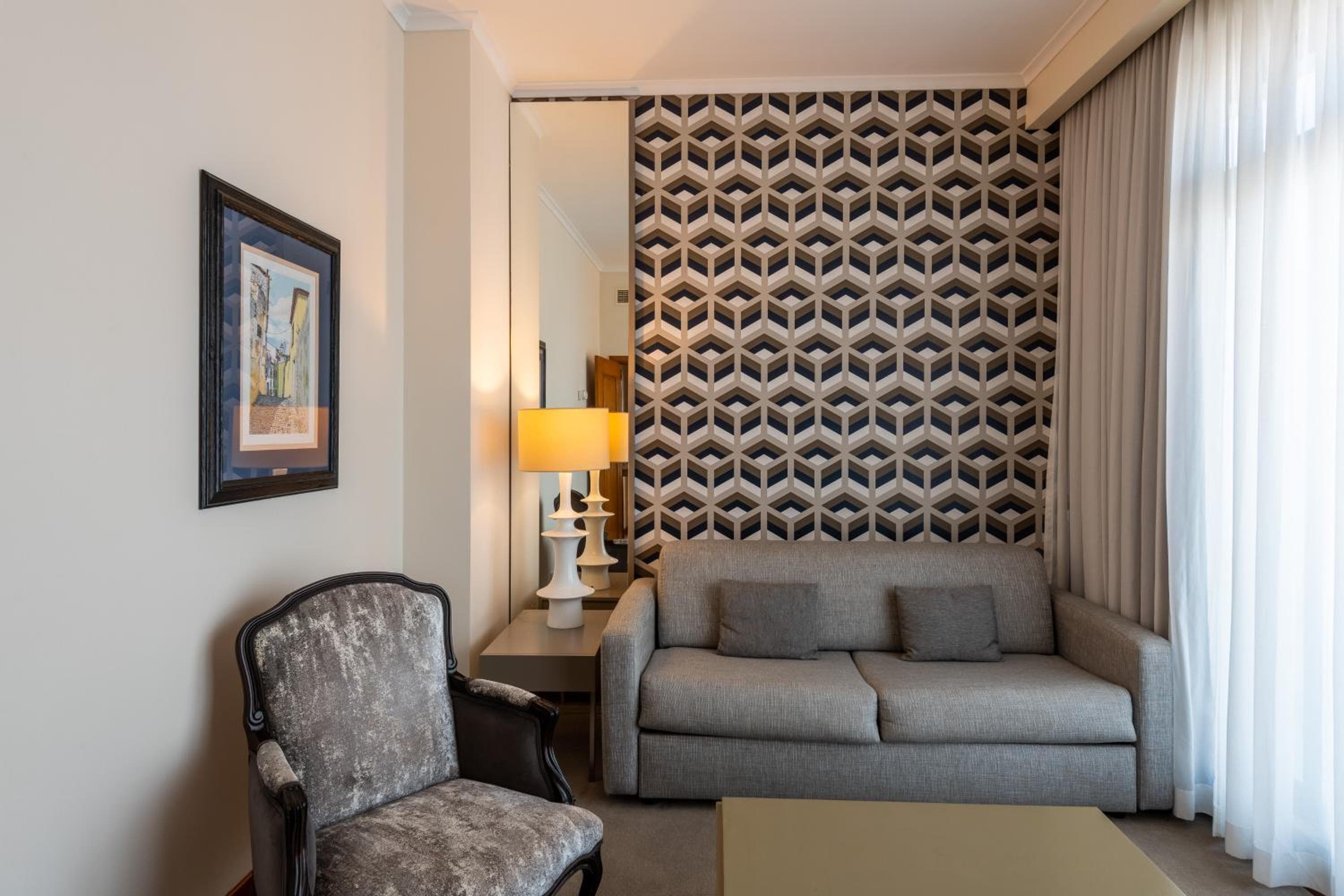 Hotel Mundial — 5