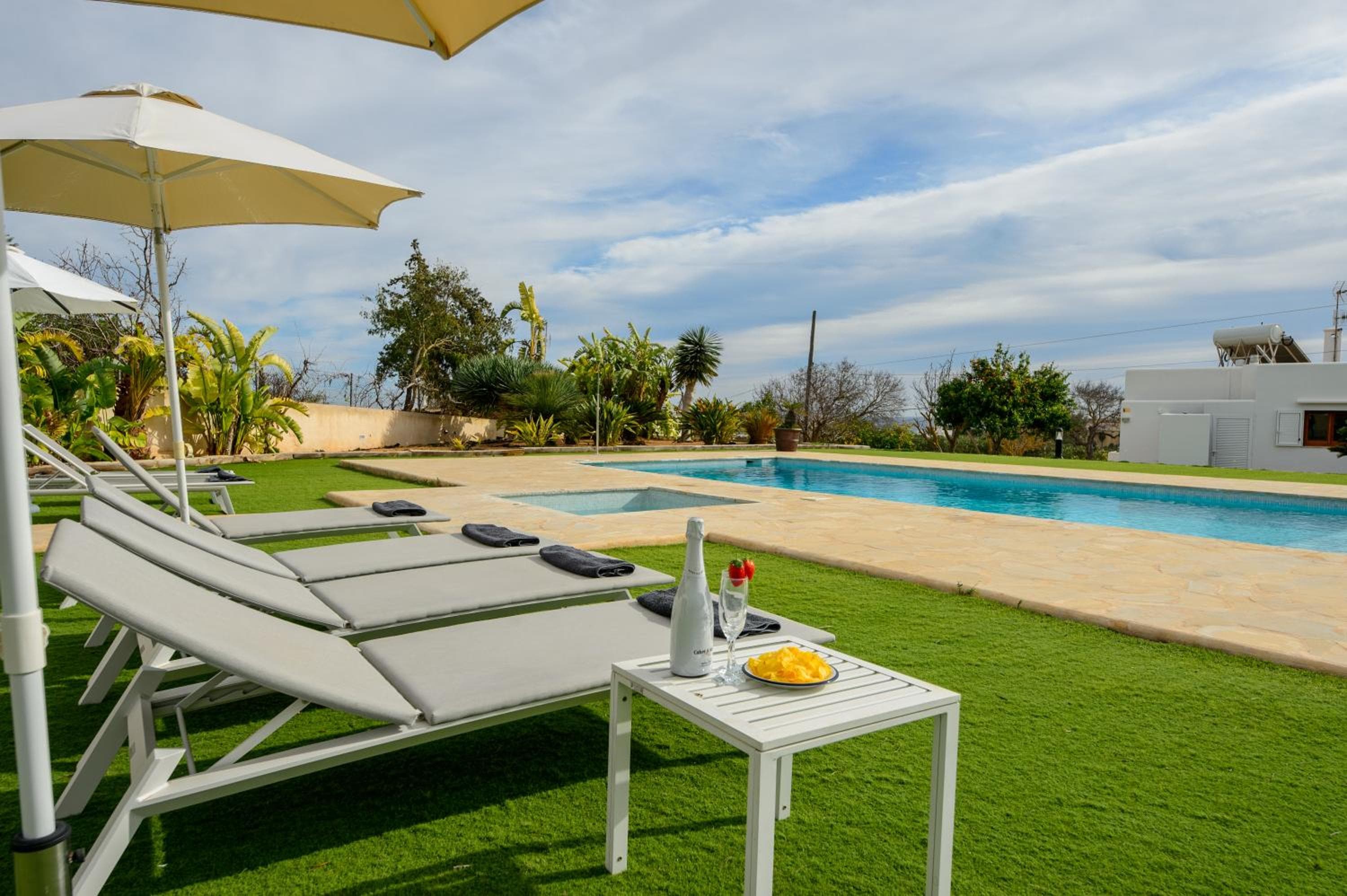 Villa Can Blai — 1