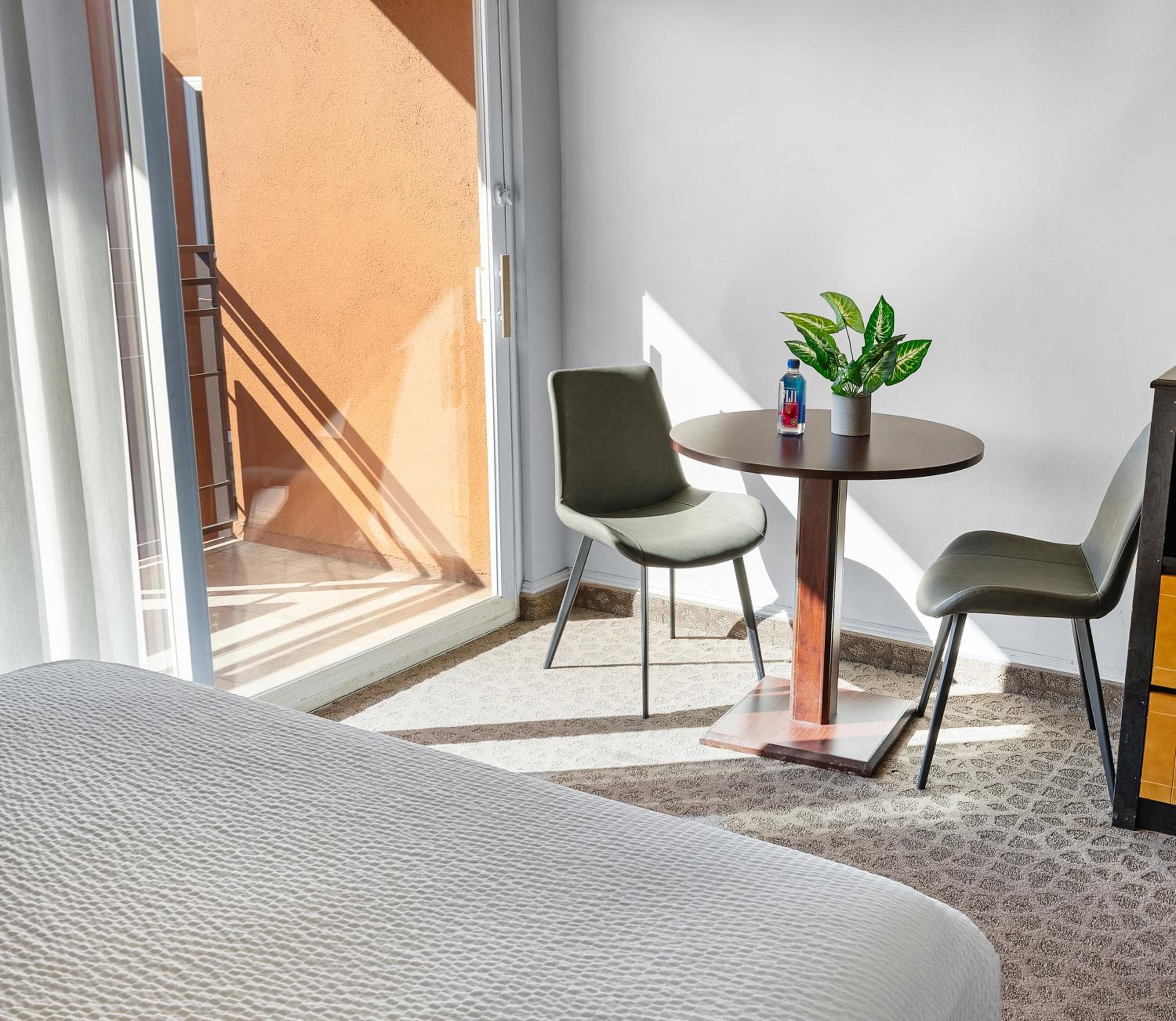 El hotel vivo — 4