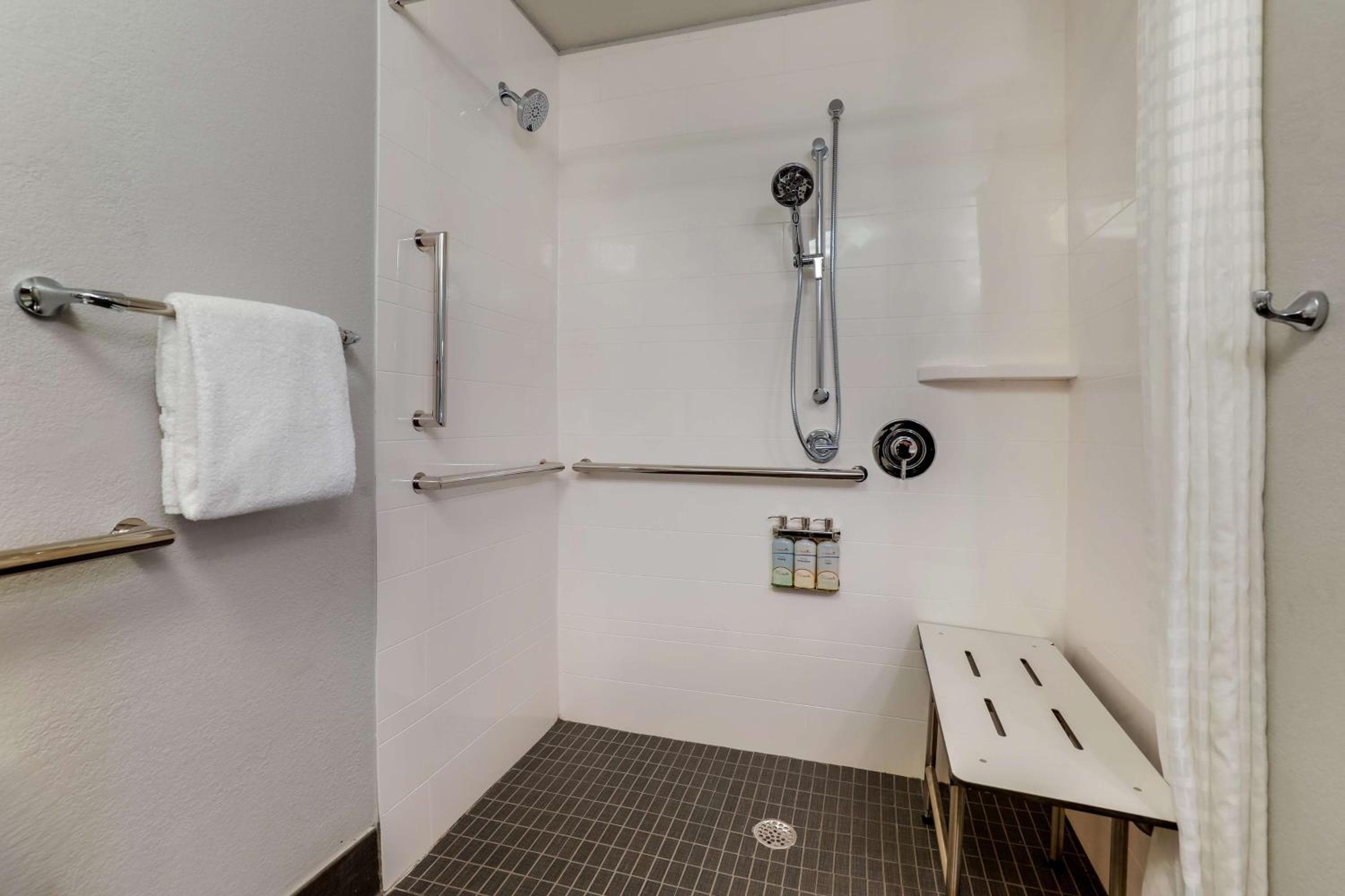 Sonesta Simply Suites Miami Airport Doral — 30