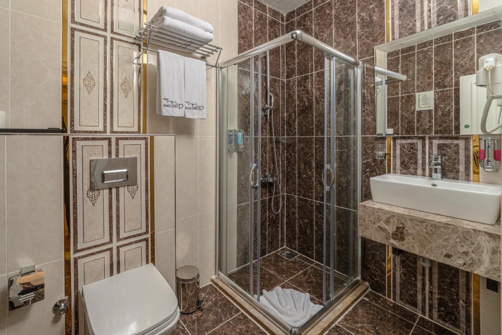 Weingart Black Tulip Hotel — 23