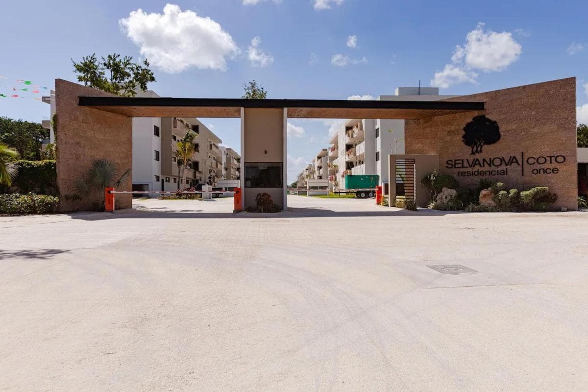 New Modern Condo in Playa del Carmen — 1