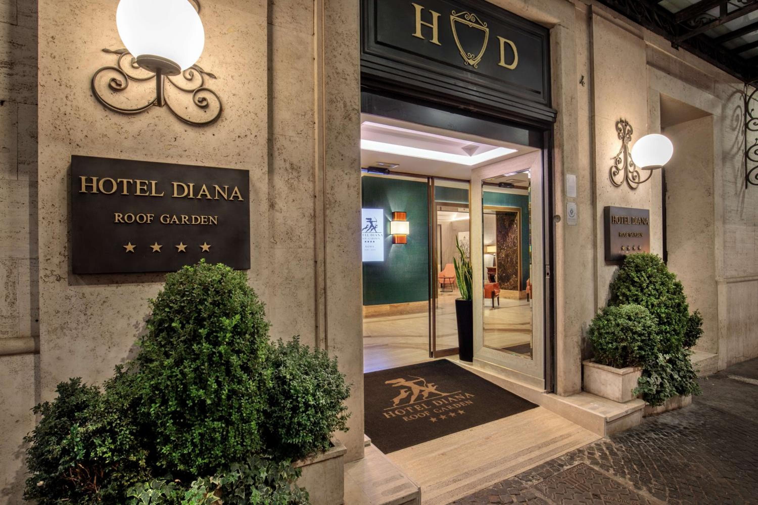 Hotel Diana Roof Garden — 4