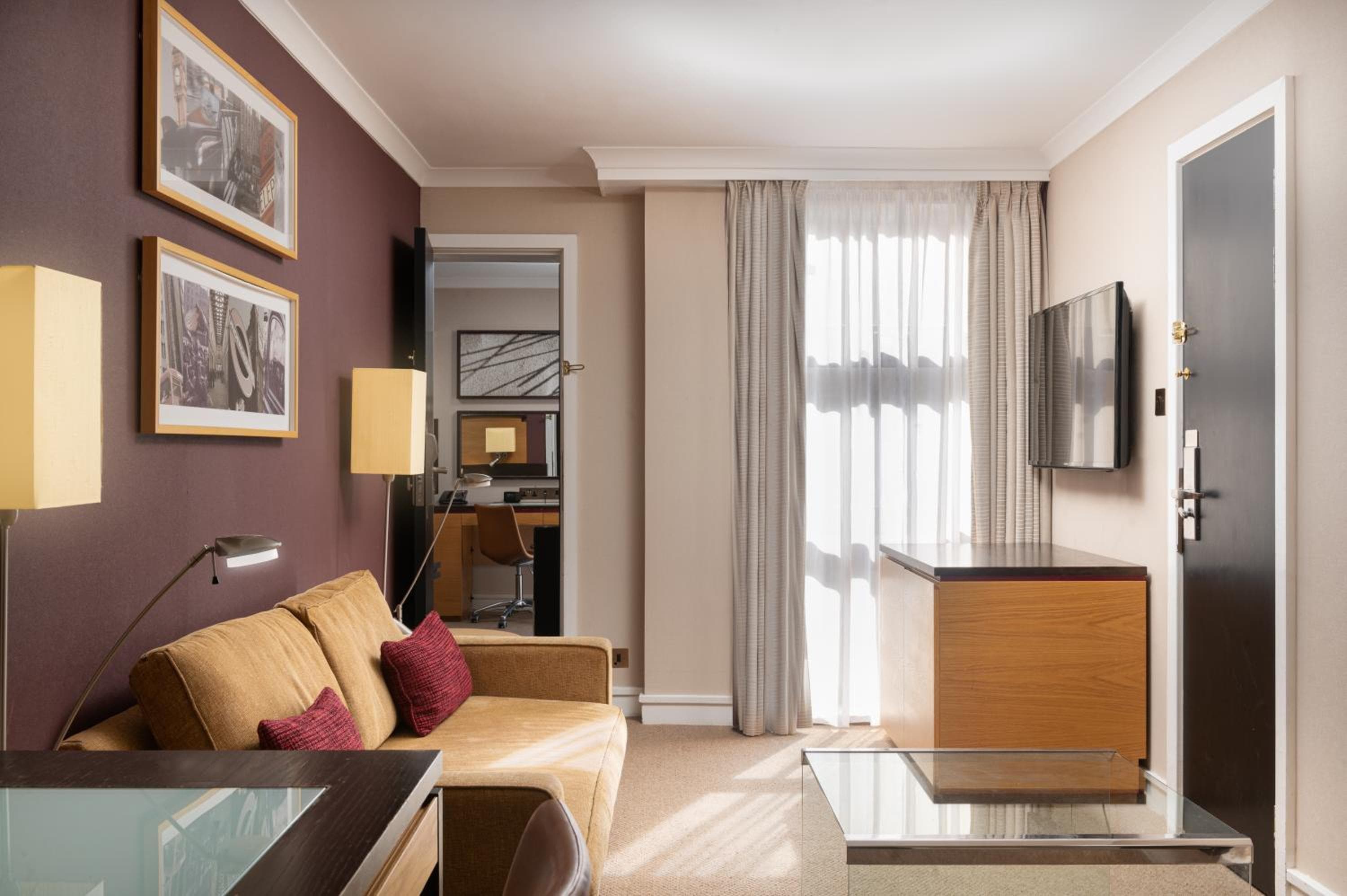 Hilton London Kensington Hotel — 2