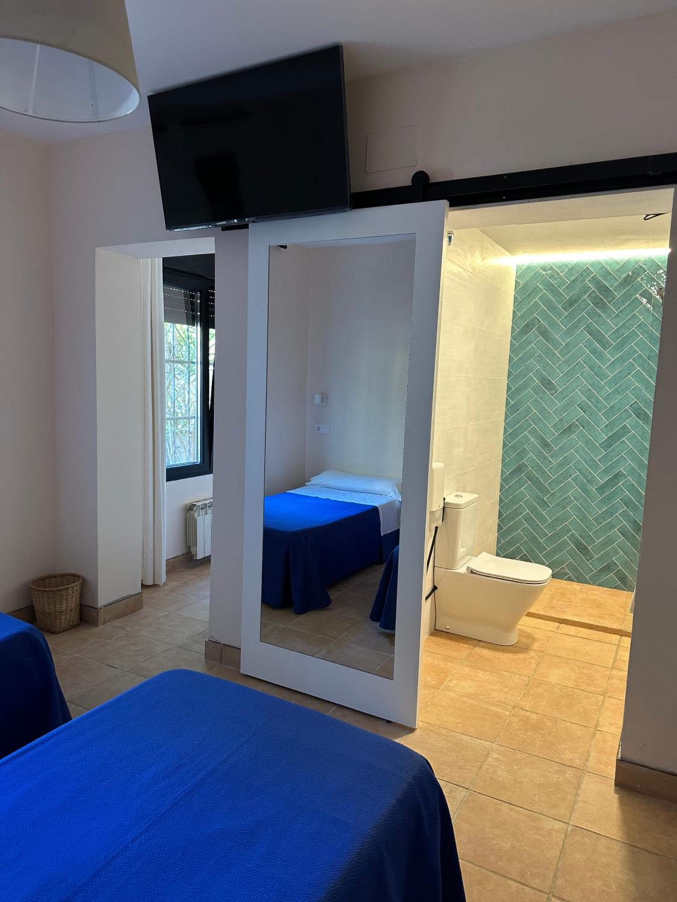 Hostal Moscatel — 4