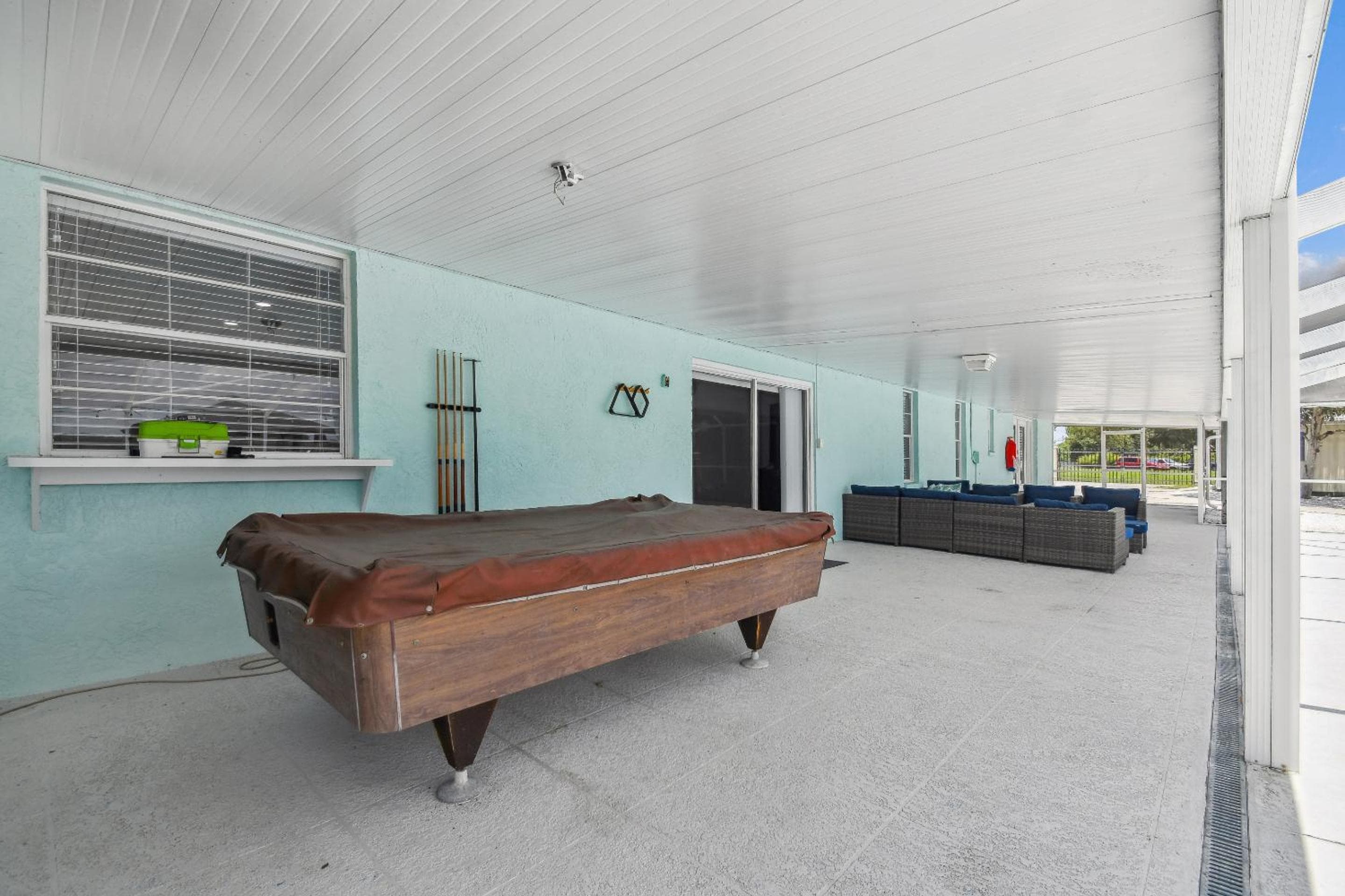 Lake House Westchase area. Heated Pool Waterfront! — 22