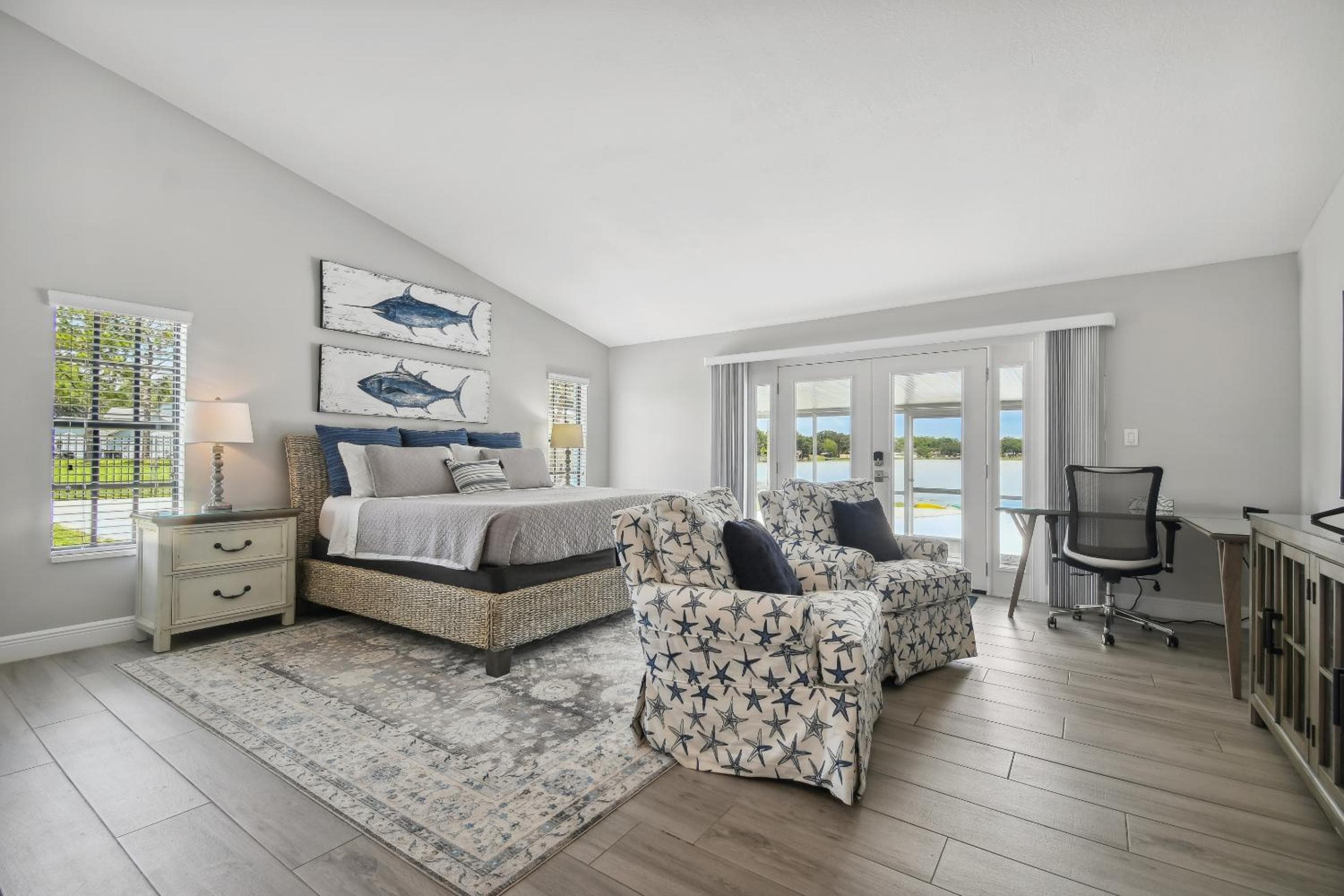 Lake House Westchase area. Heated Pool Waterfront! — 7