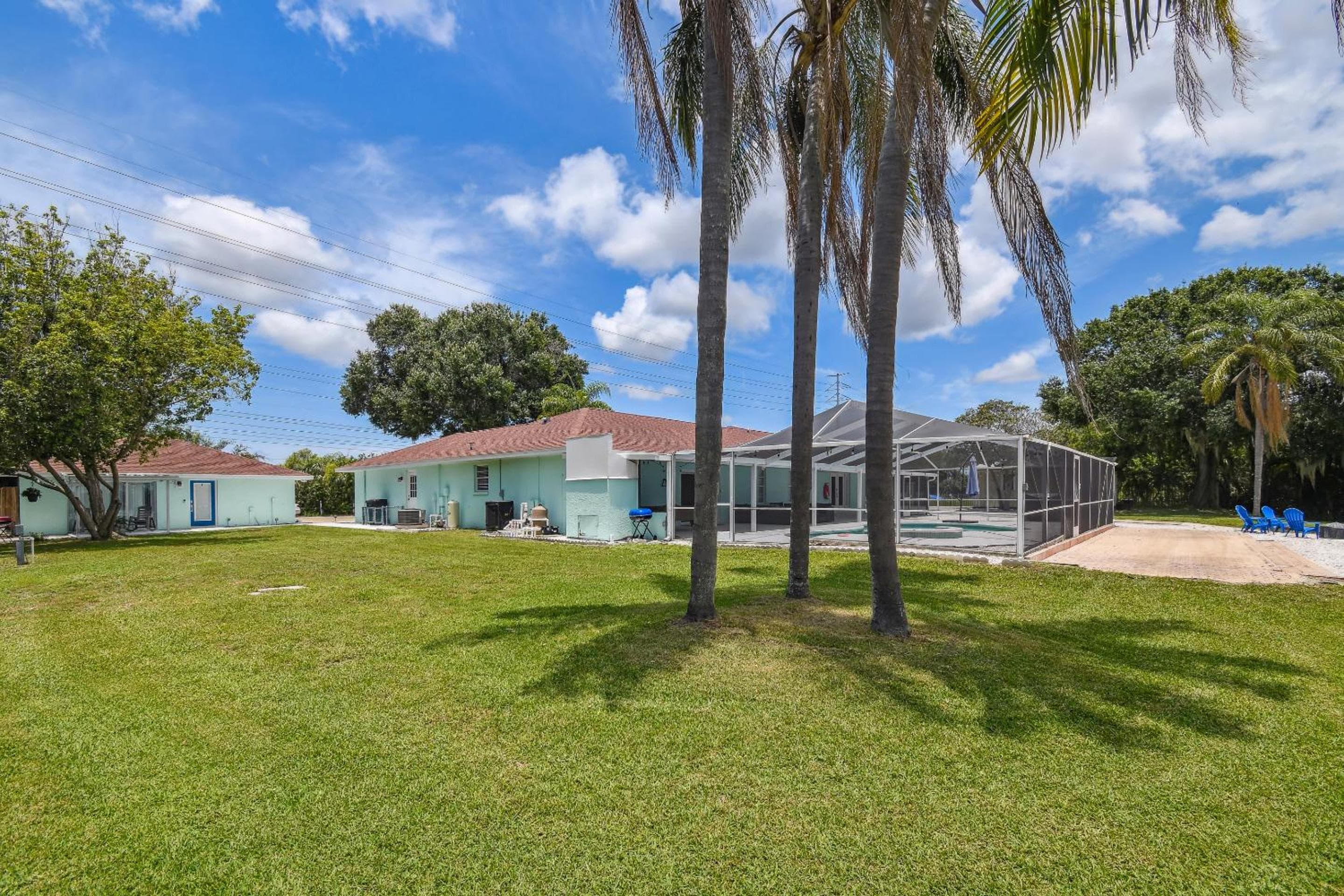 Lake House Westchase area. Heated Pool Waterfront! — 18