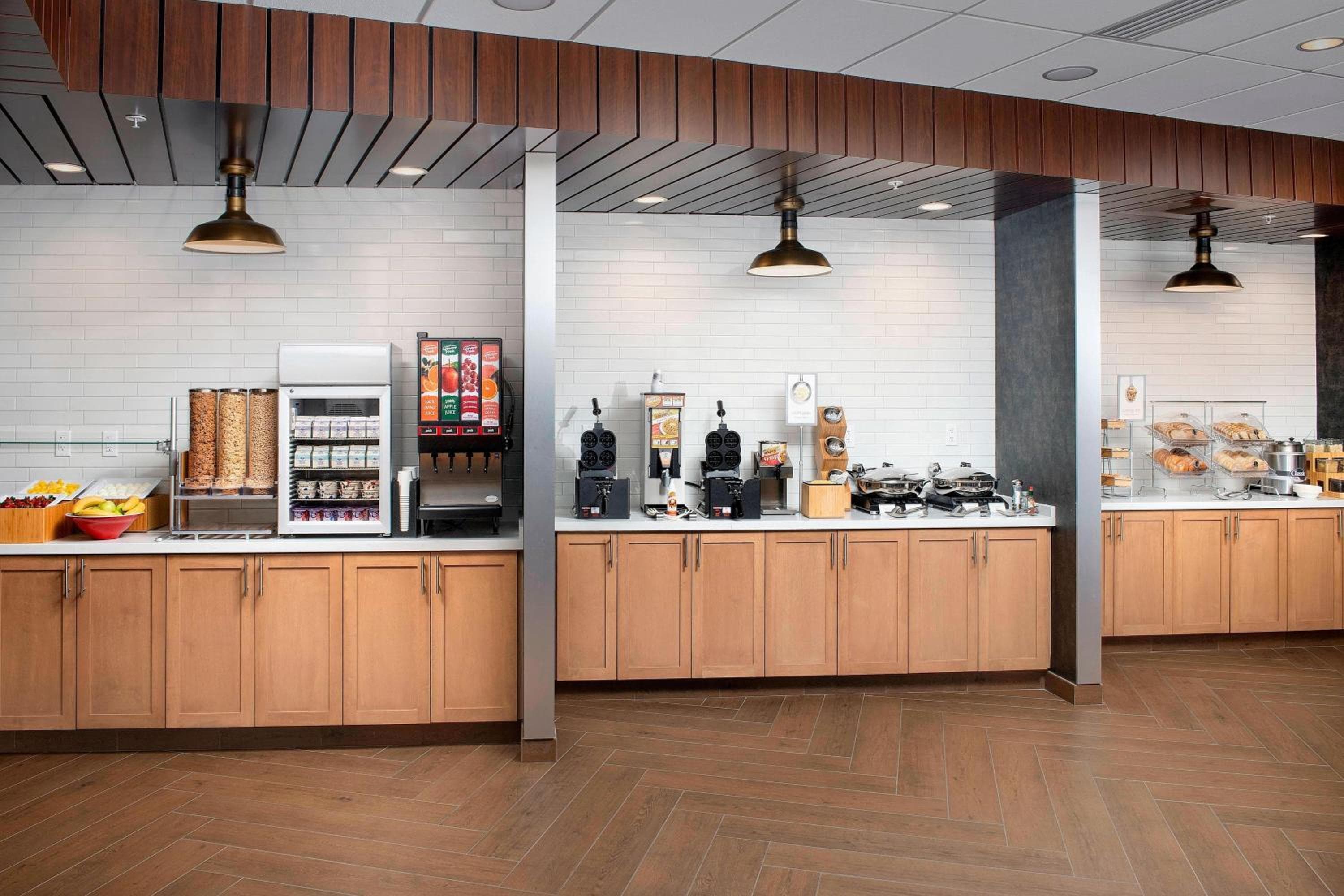 Fairfield Inn & Suites by Marriott Miami Airport West/Doral — 23