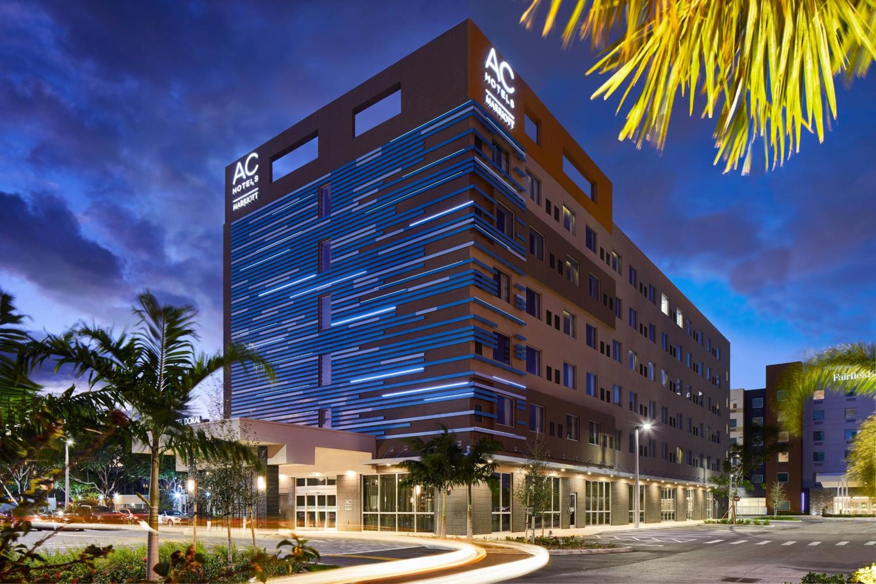 AC Hotel von Marriott Miami Airport West/Doral — 2