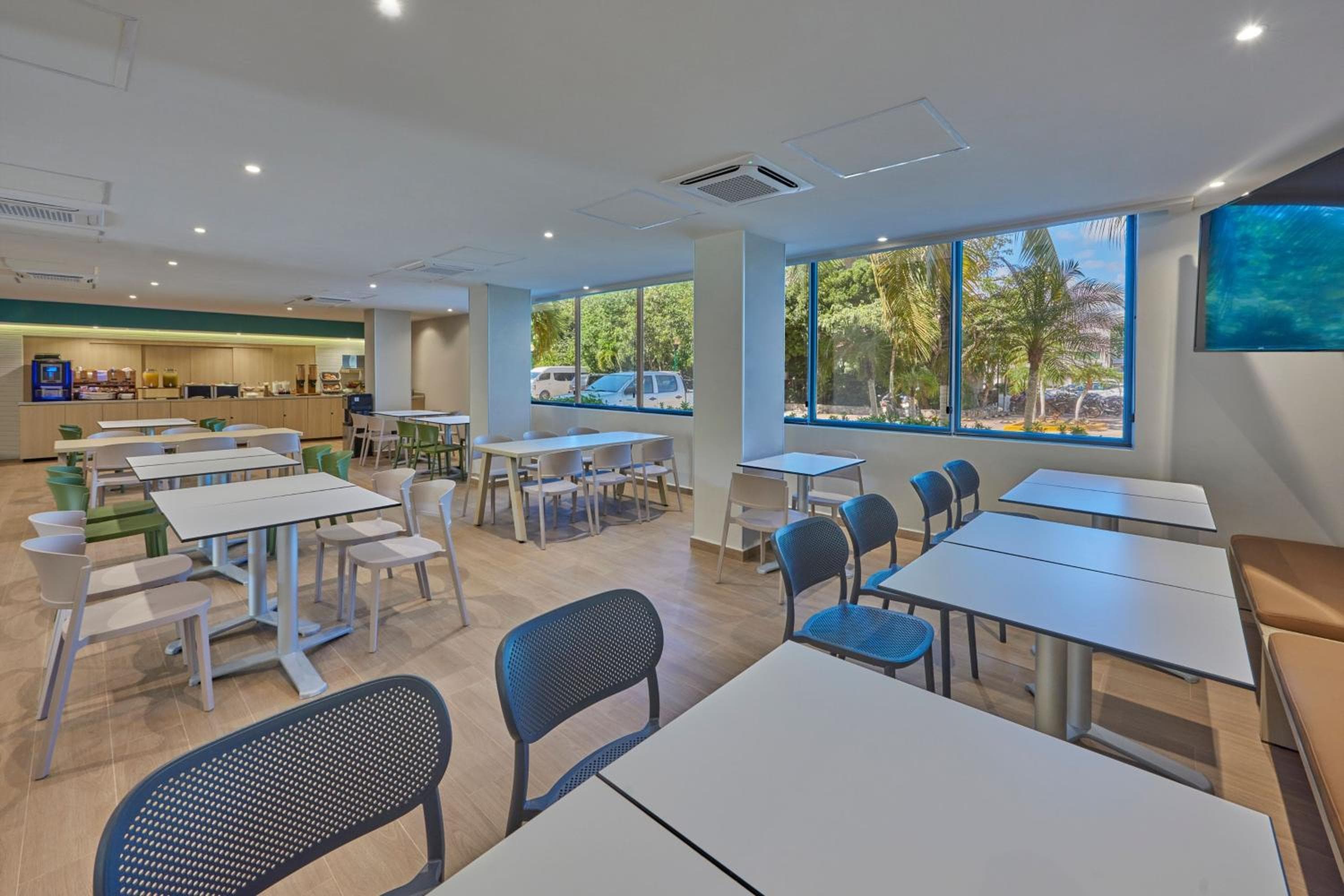 City Express by Marriott Playa del Carmen — 14