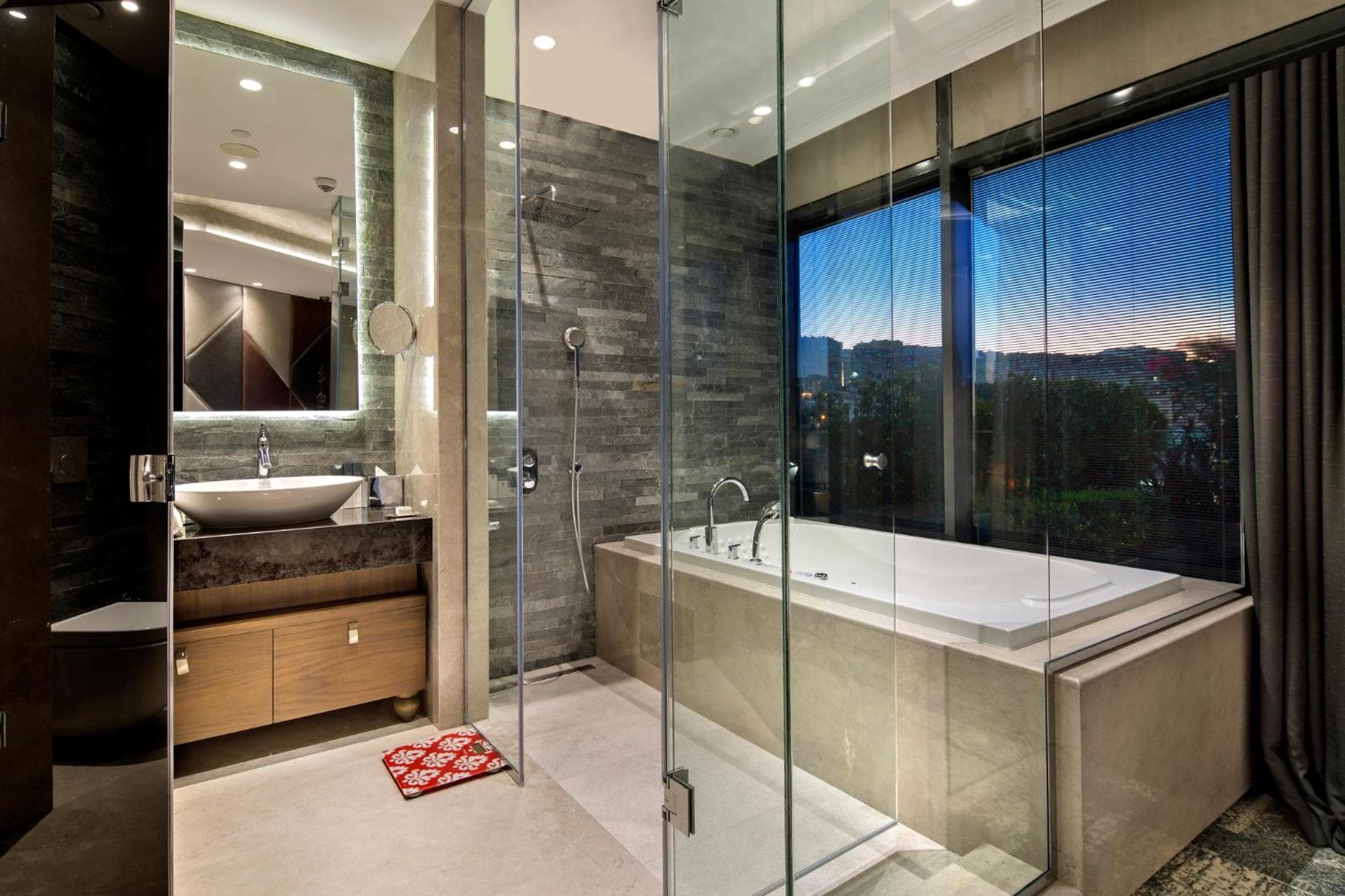 DoubleTree by Hilton Istanbul - Piyalepasa — 5