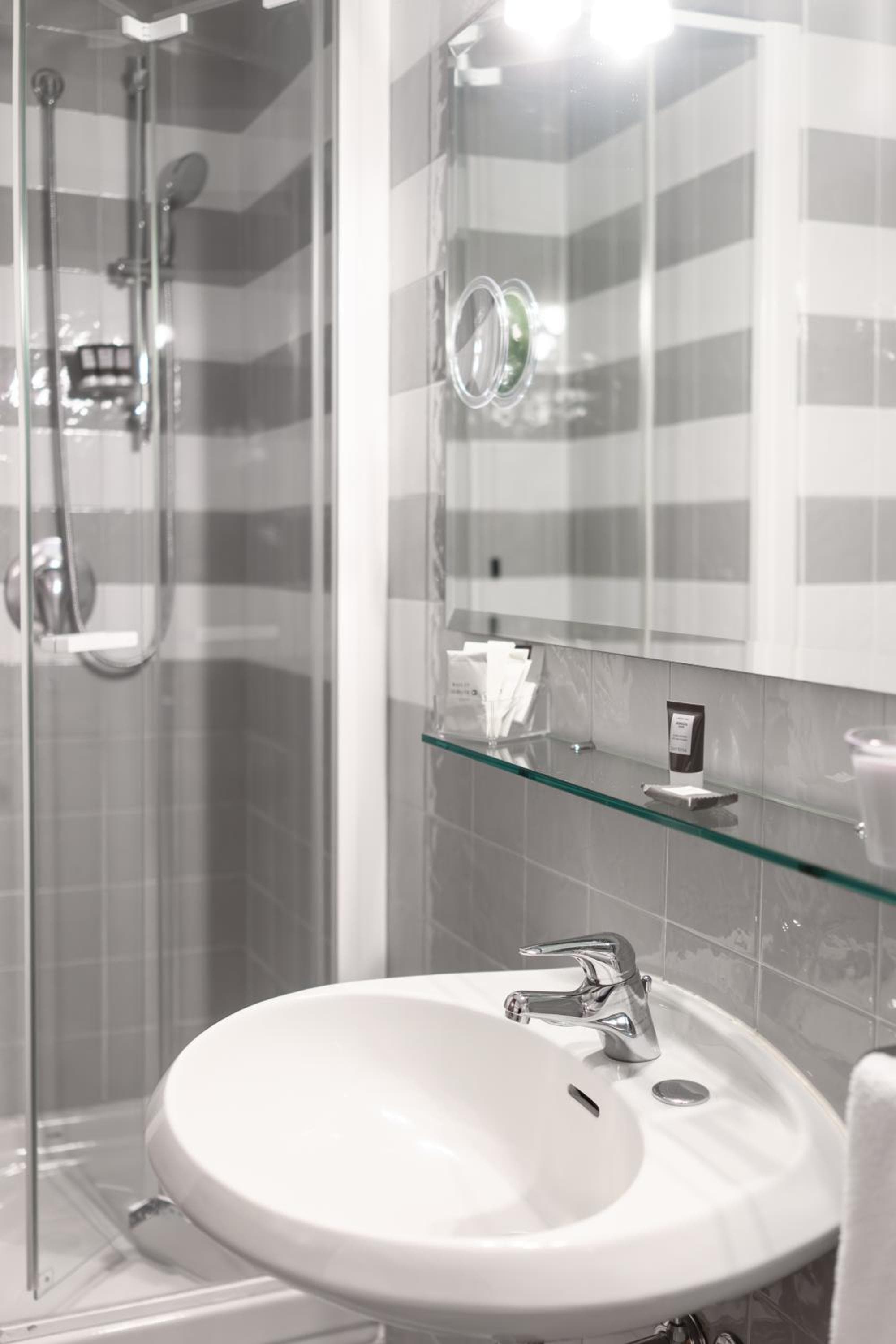 Hotel Gran Duca Di York — 28