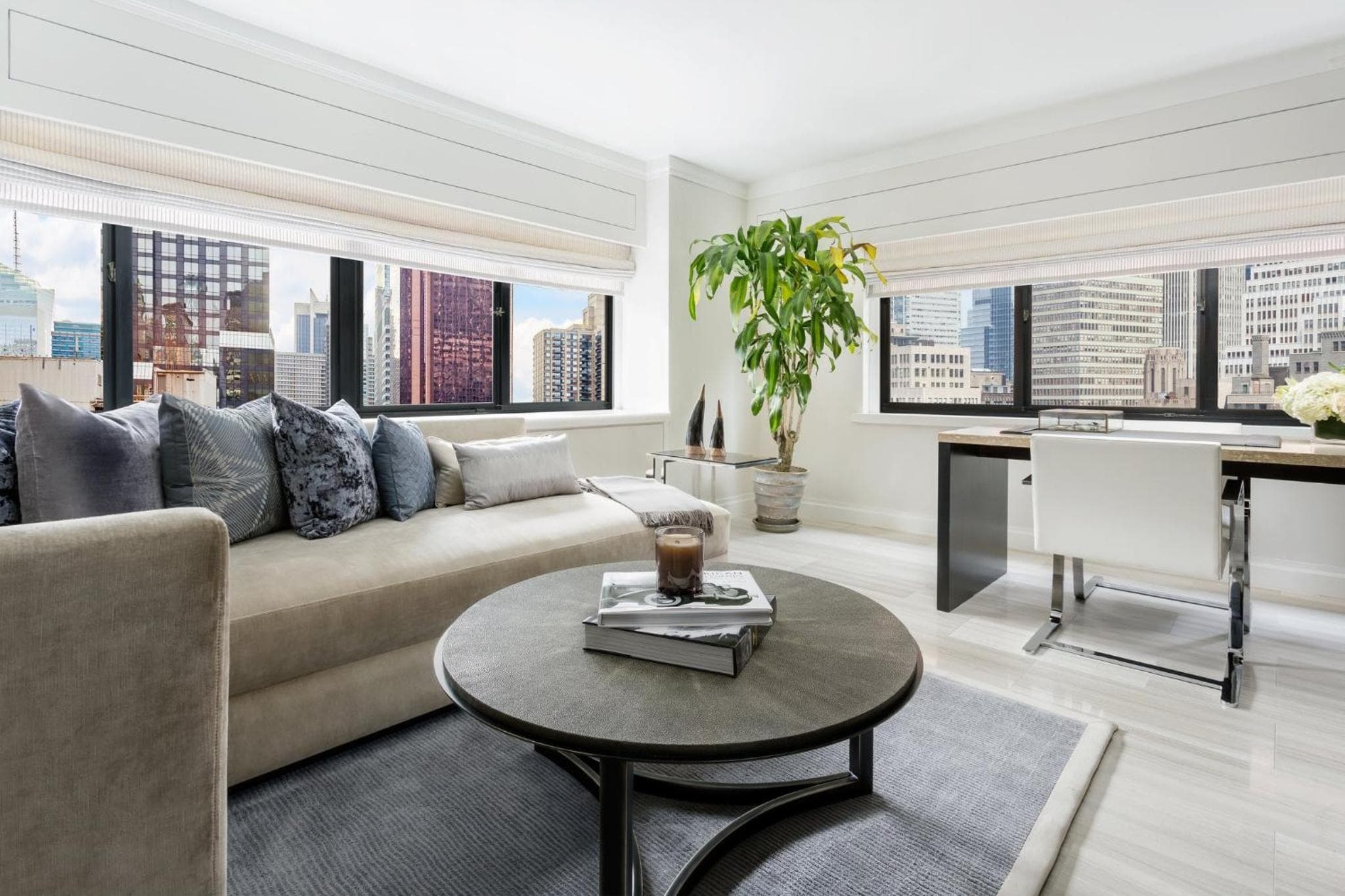 The Manhattan at Times Square Hotel — 25