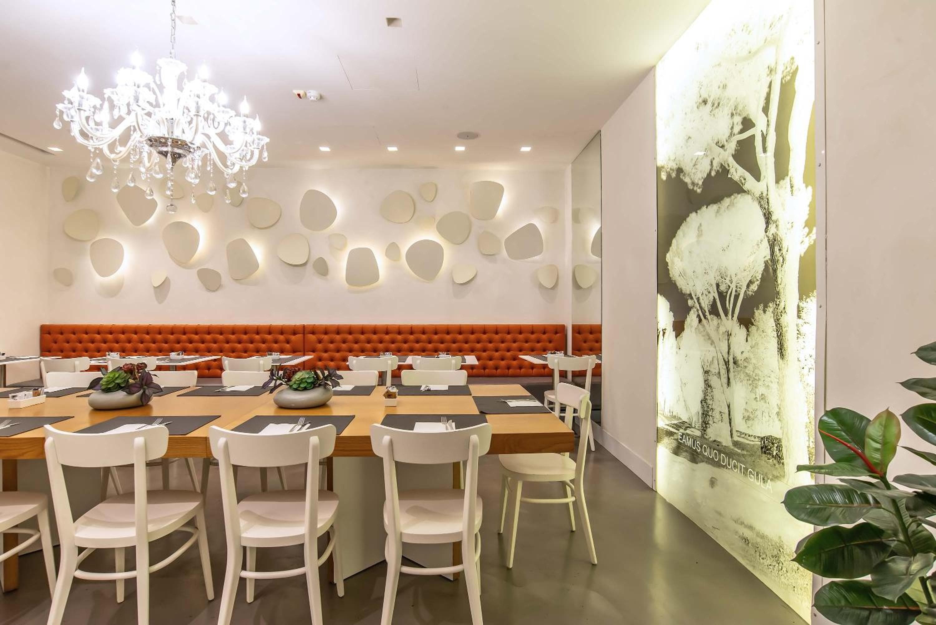 Hotel White — 19