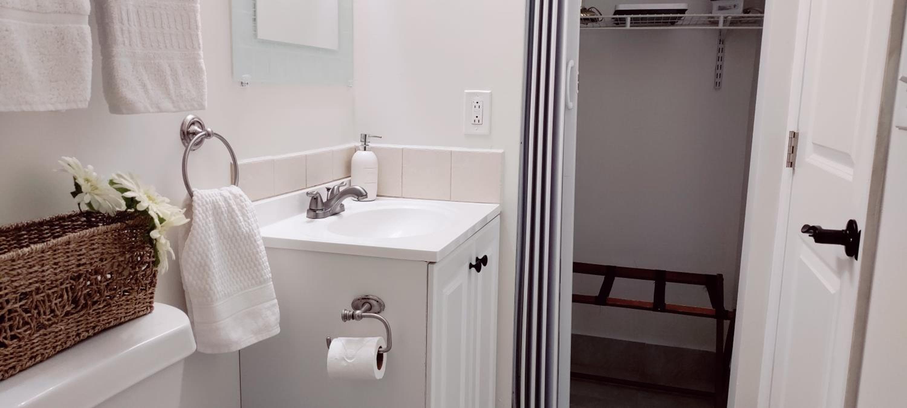 Loft Close to Downtown, Raymond James Stadium, Airport and Many More Places — 22