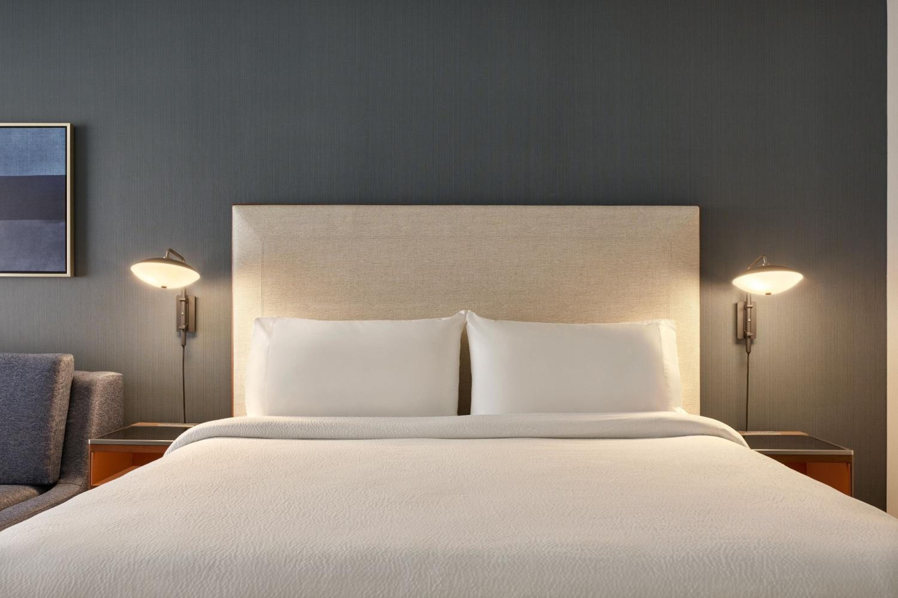 Cortile del Marriott Los Angeles Westside — 12