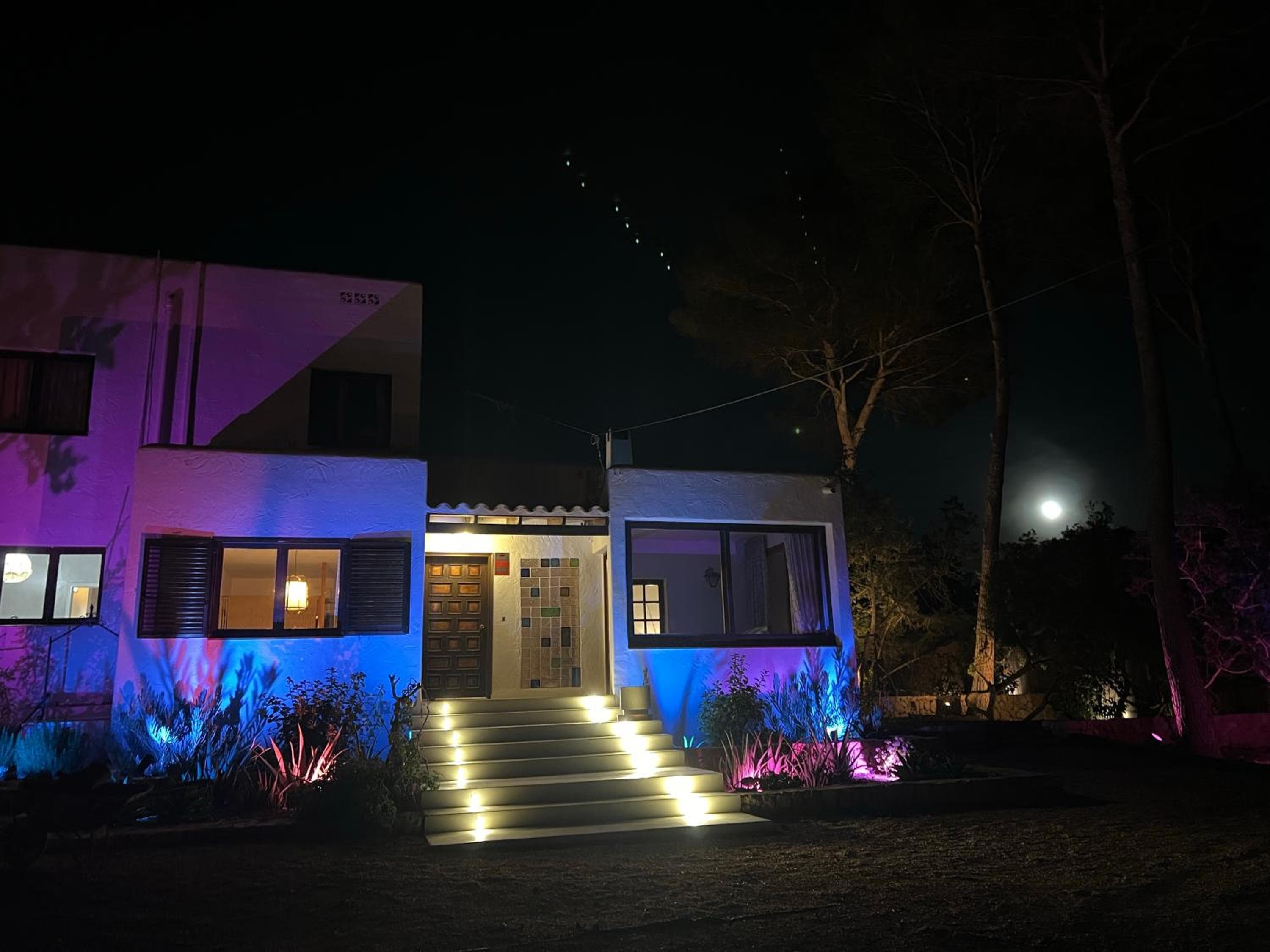 Luxury Ibiza Villa with Heated Pool & Outdoor Kitchen 8 Guests — 22