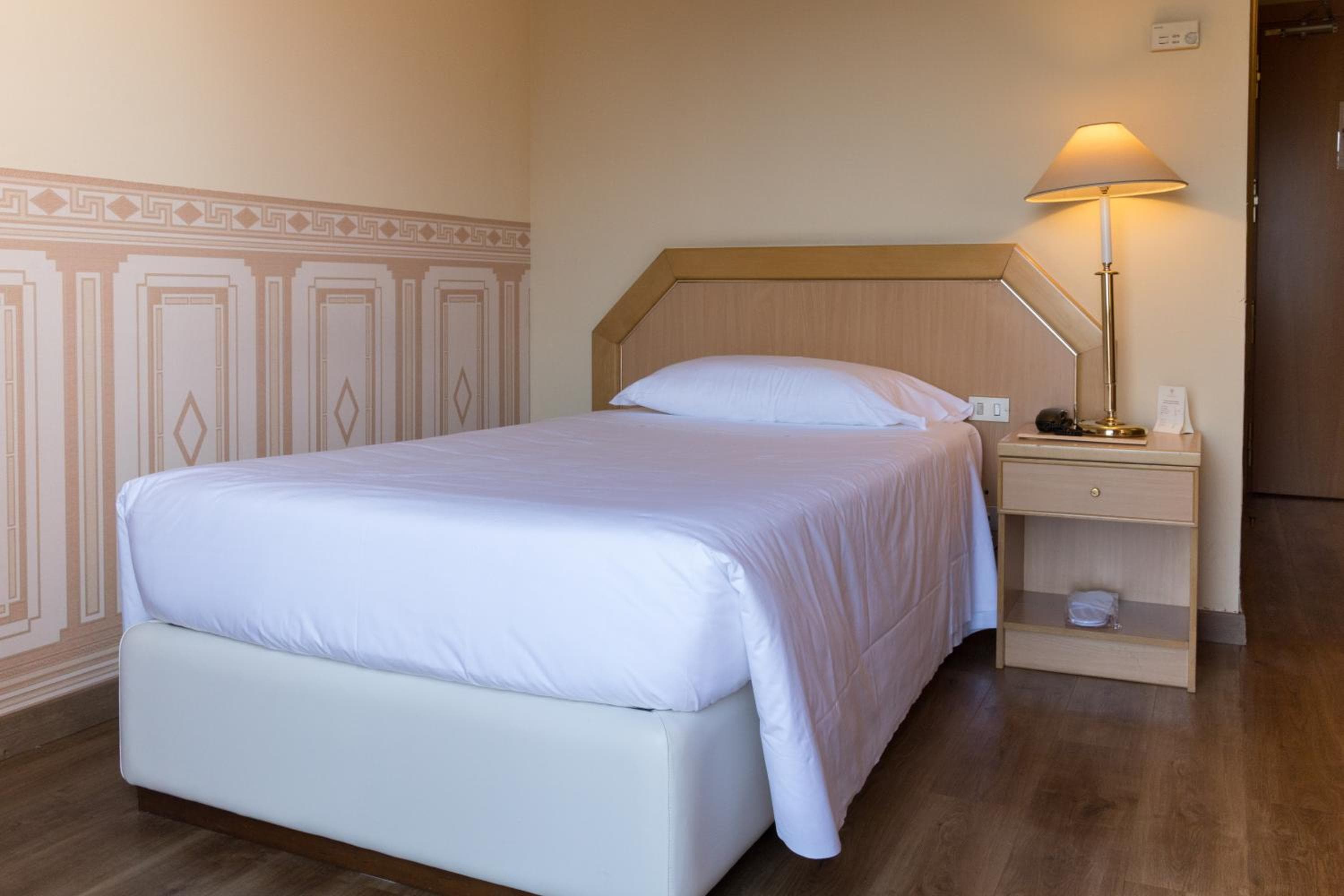 Hotel Nasco — 11