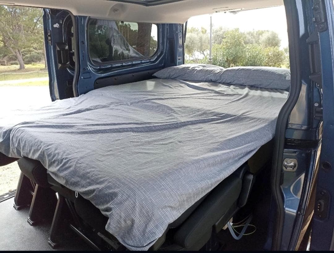 Ford Transit Custom Camper — 15