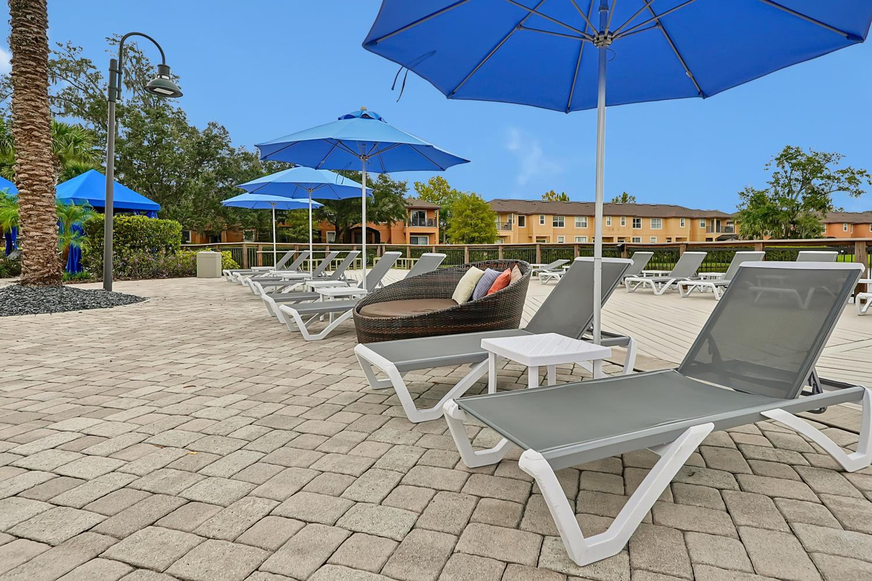 Regal Oaks Resort Vacation Townhomes by IDILIQ — 5