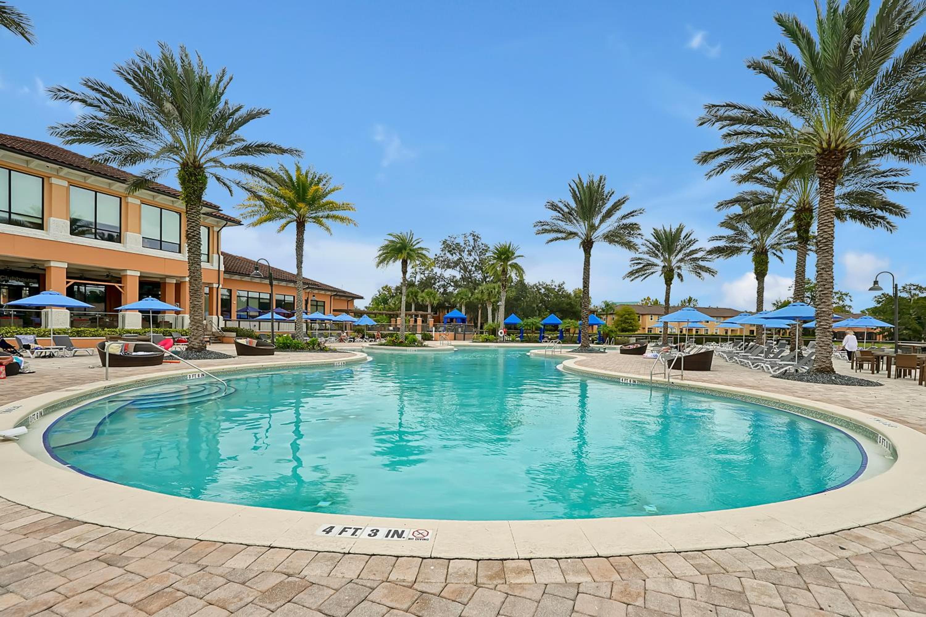 Regal Oaks Resort Vacation Townhomes by IDILIQ — 14