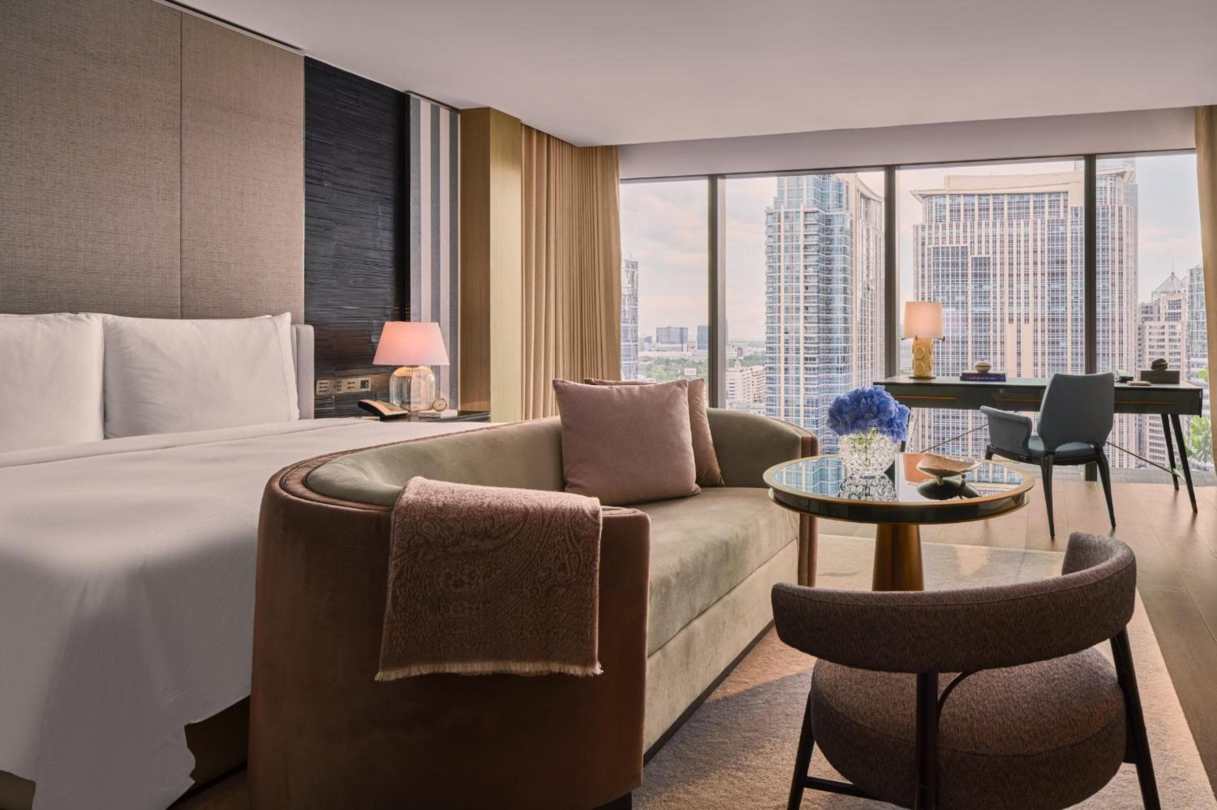 Rosewood Bangkok — 12