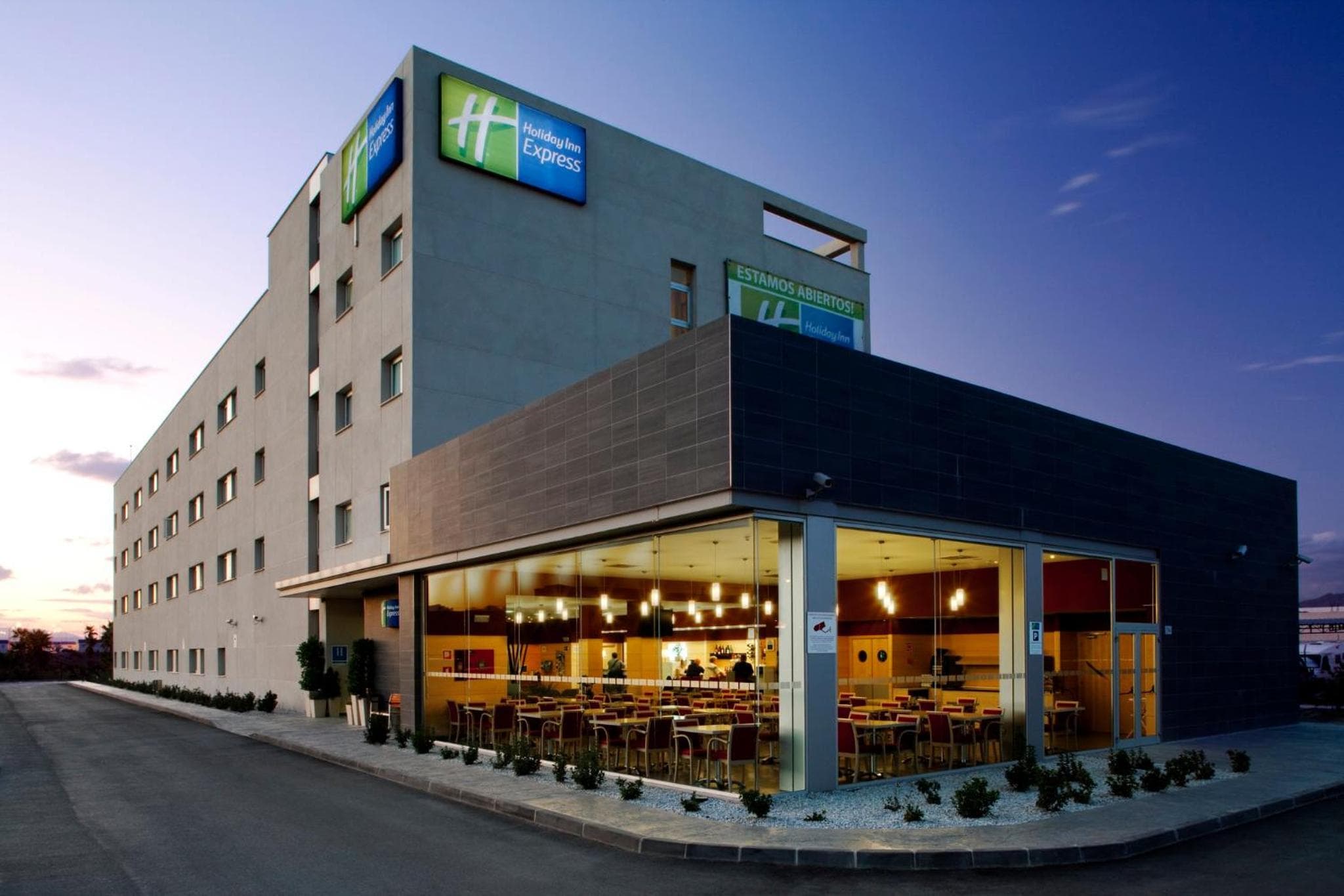 Holiday Inn Express Málaga Airport by IHG — 9
