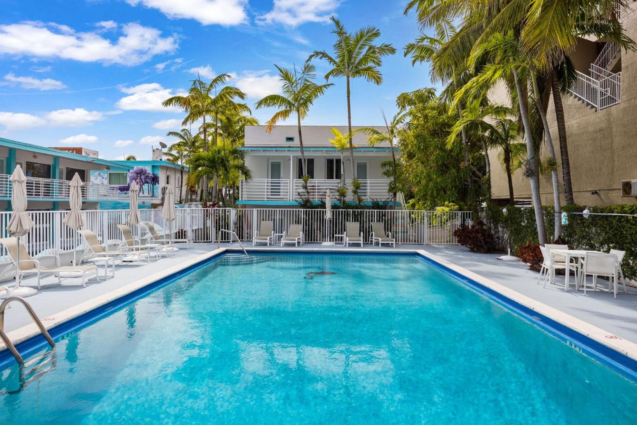 The New Yorker Miami Hotel — 30